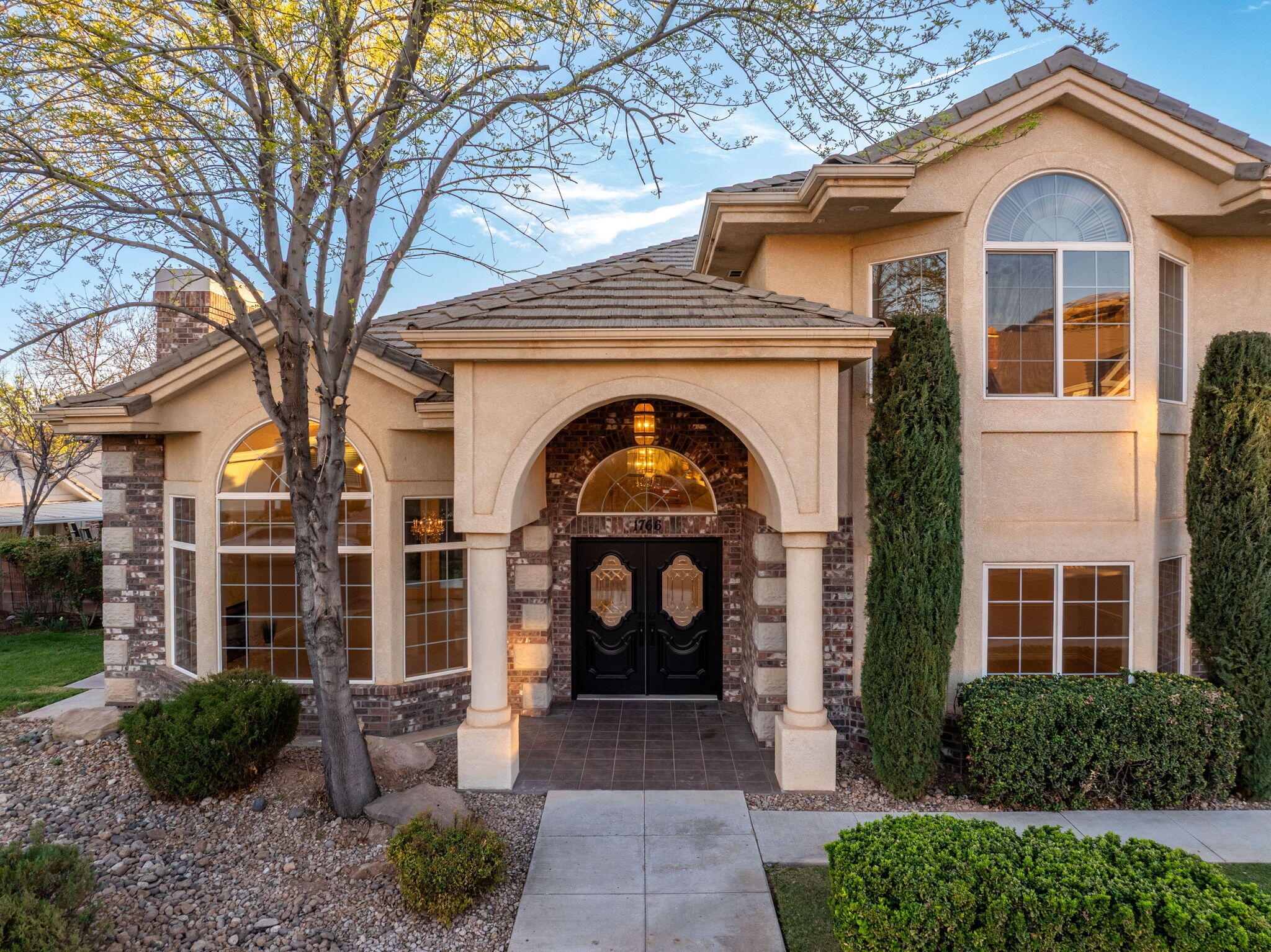 EAGLE RIDGE - Residential