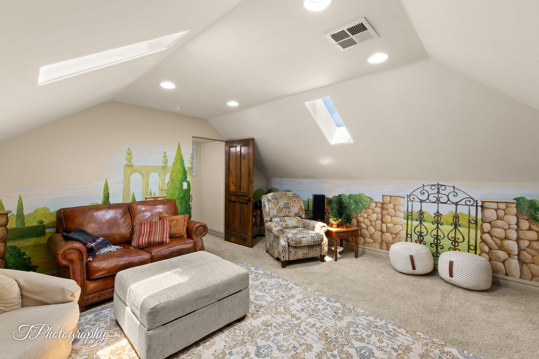 MEADOWOOD - Residential