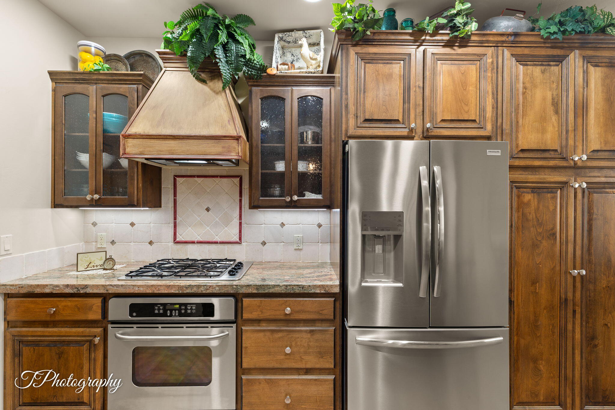 MEADOWOOD - Residential