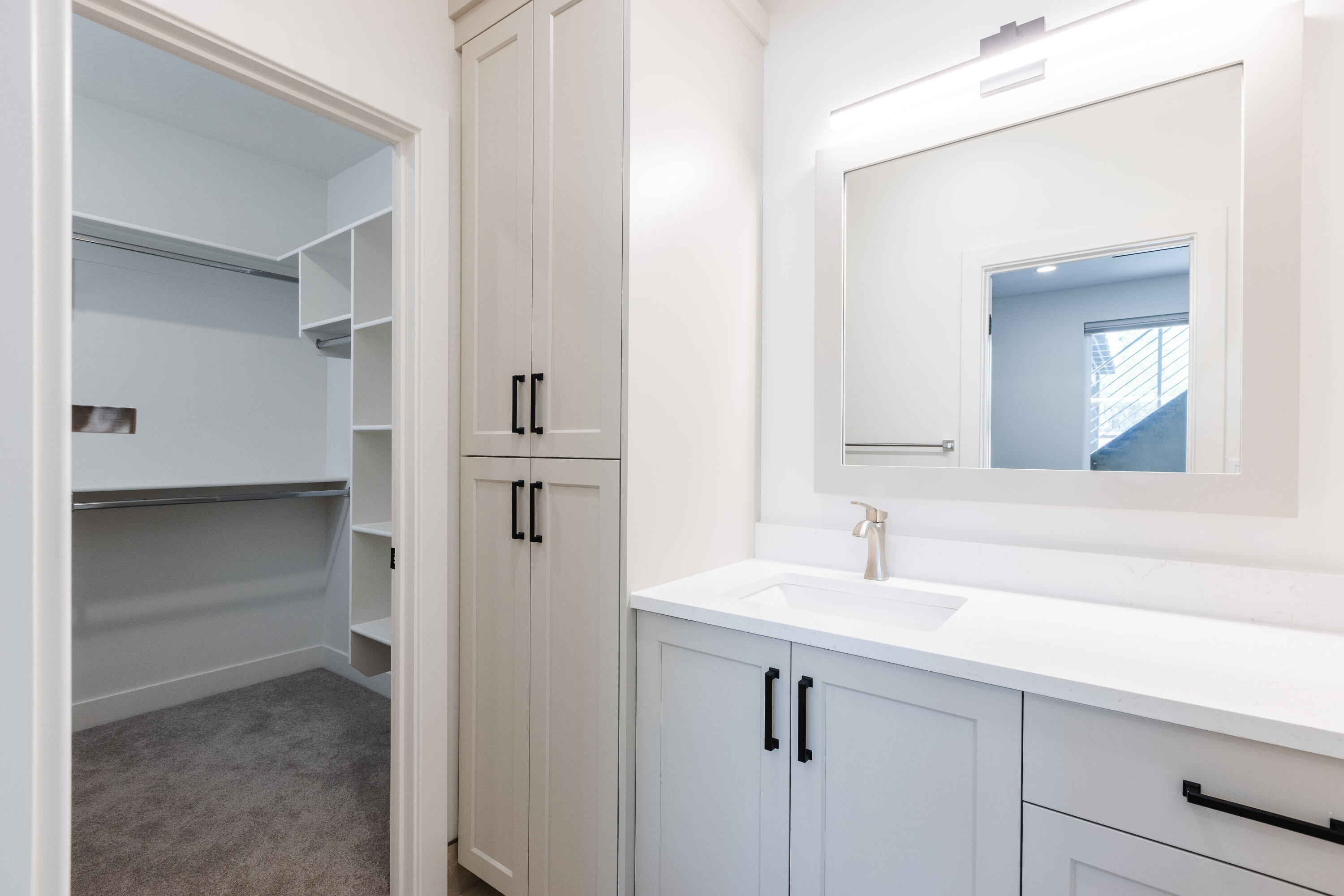 TONAQUINT TERRACE - Residential