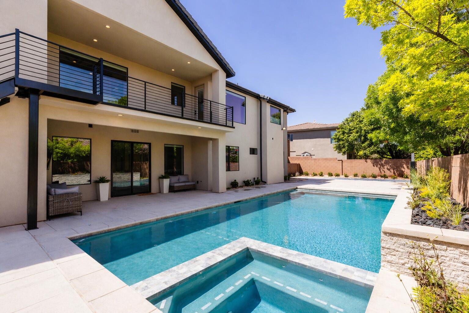 TONAQUINT TERRACE - Residential