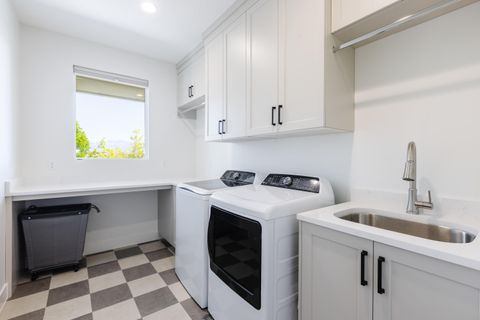 Tiny photo for 1094 W 2370 S, Saint George, UT 84770 (MLS # 26-271666)