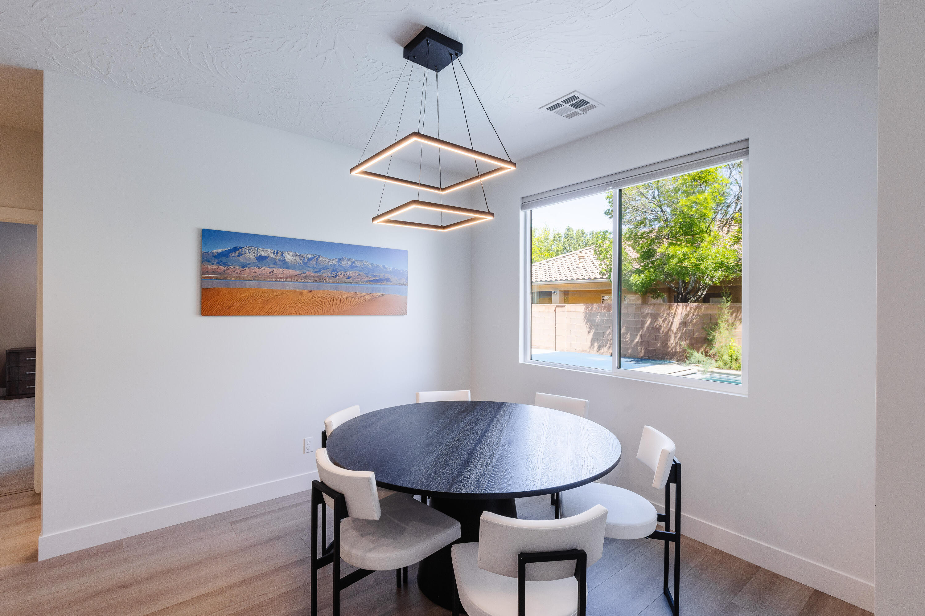 TONAQUINT TERRACE - Residential