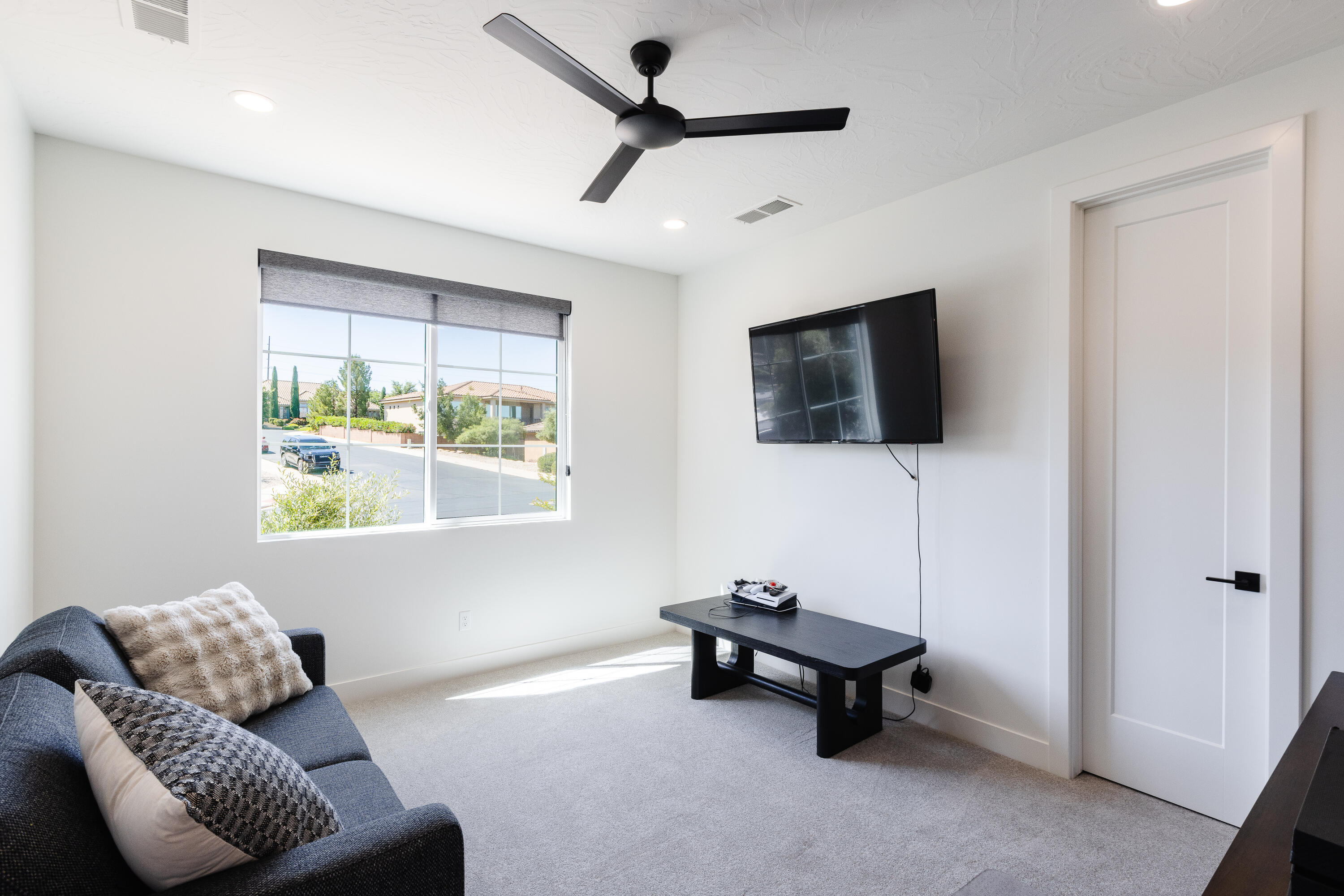 TONAQUINT TERRACE - Residential