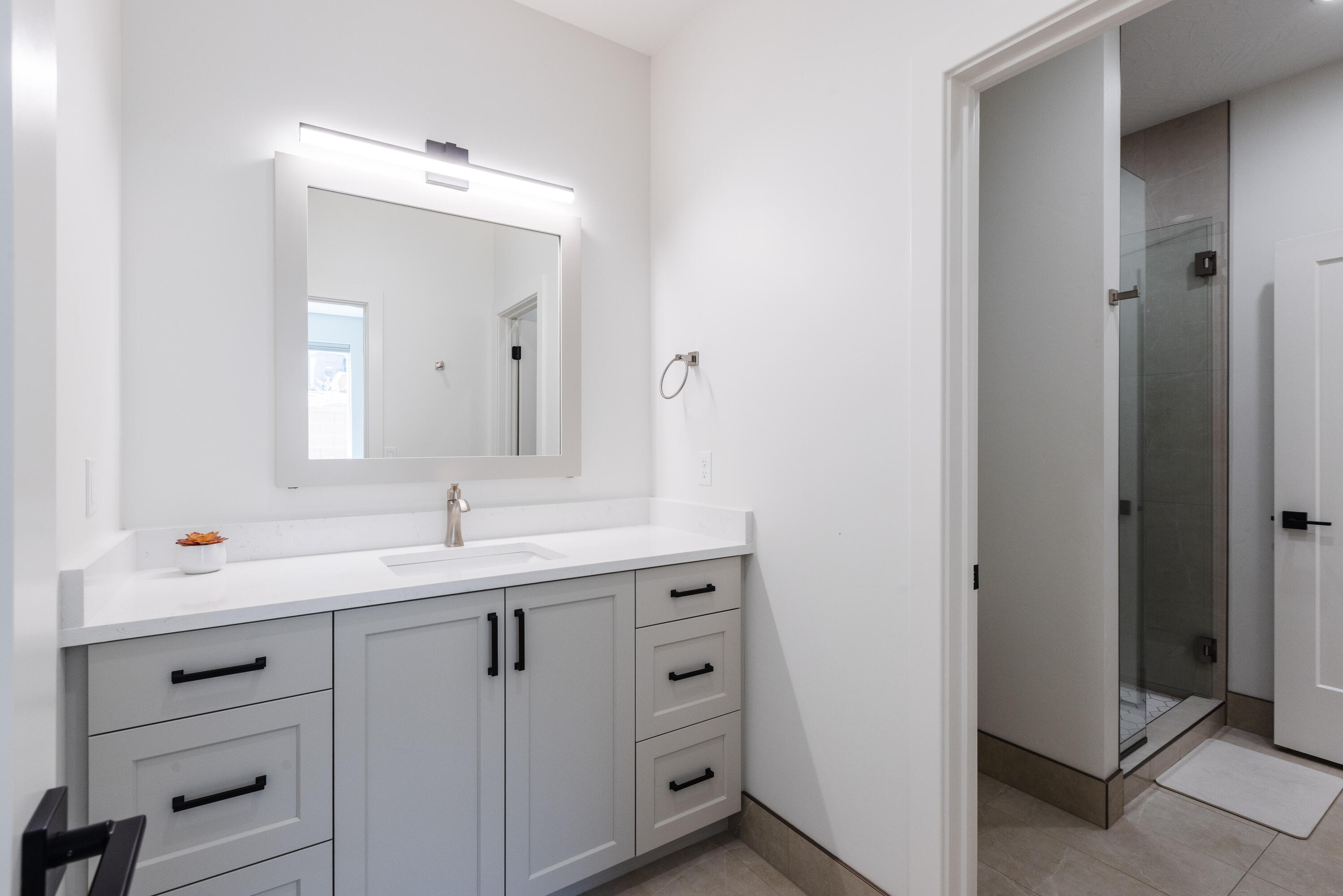 TONAQUINT TERRACE - Residential