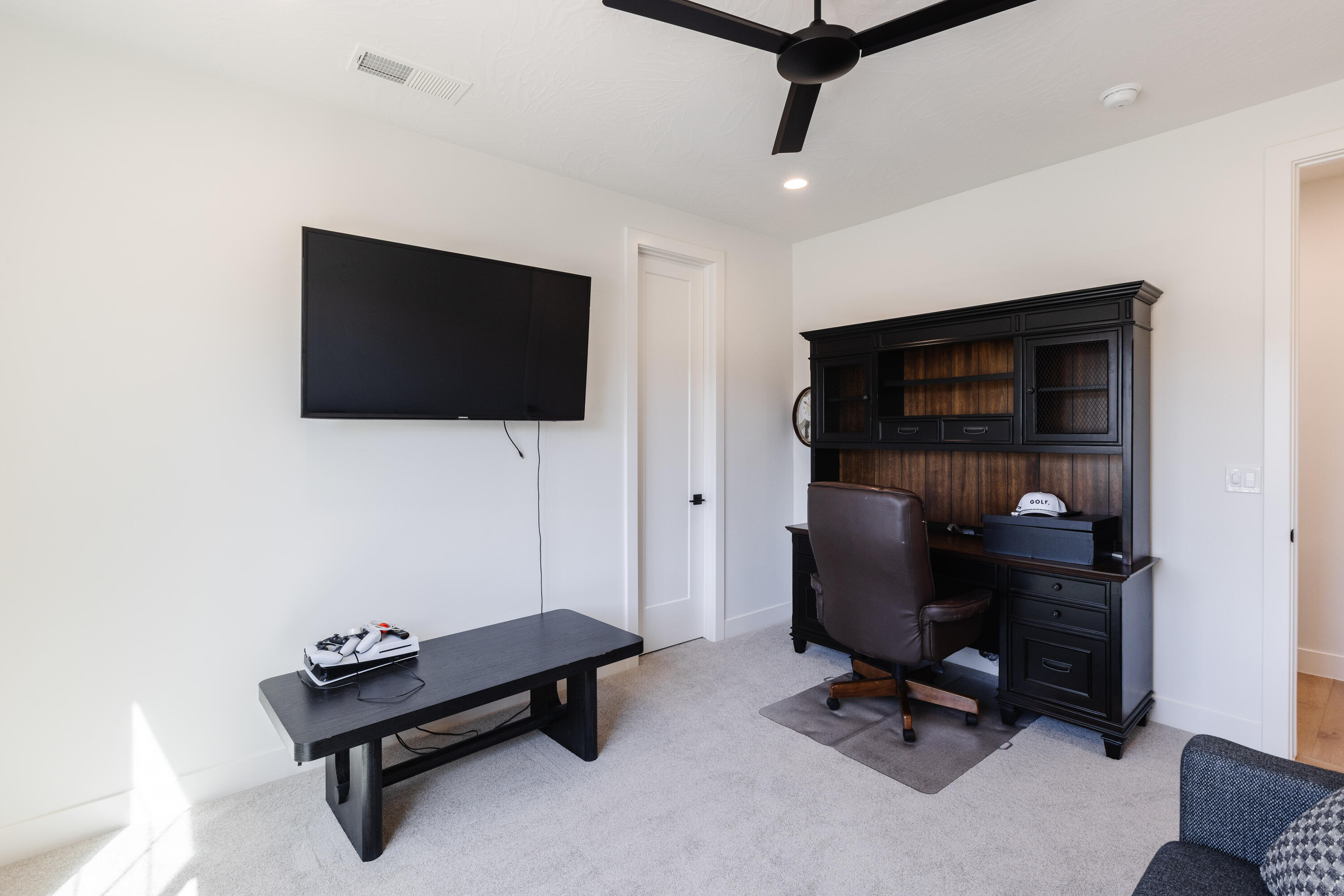 TONAQUINT TERRACE - Residential