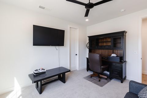 Tiny photo for 1094 W 2370 S, Saint George, UT 84770 (MLS # 26-271666)