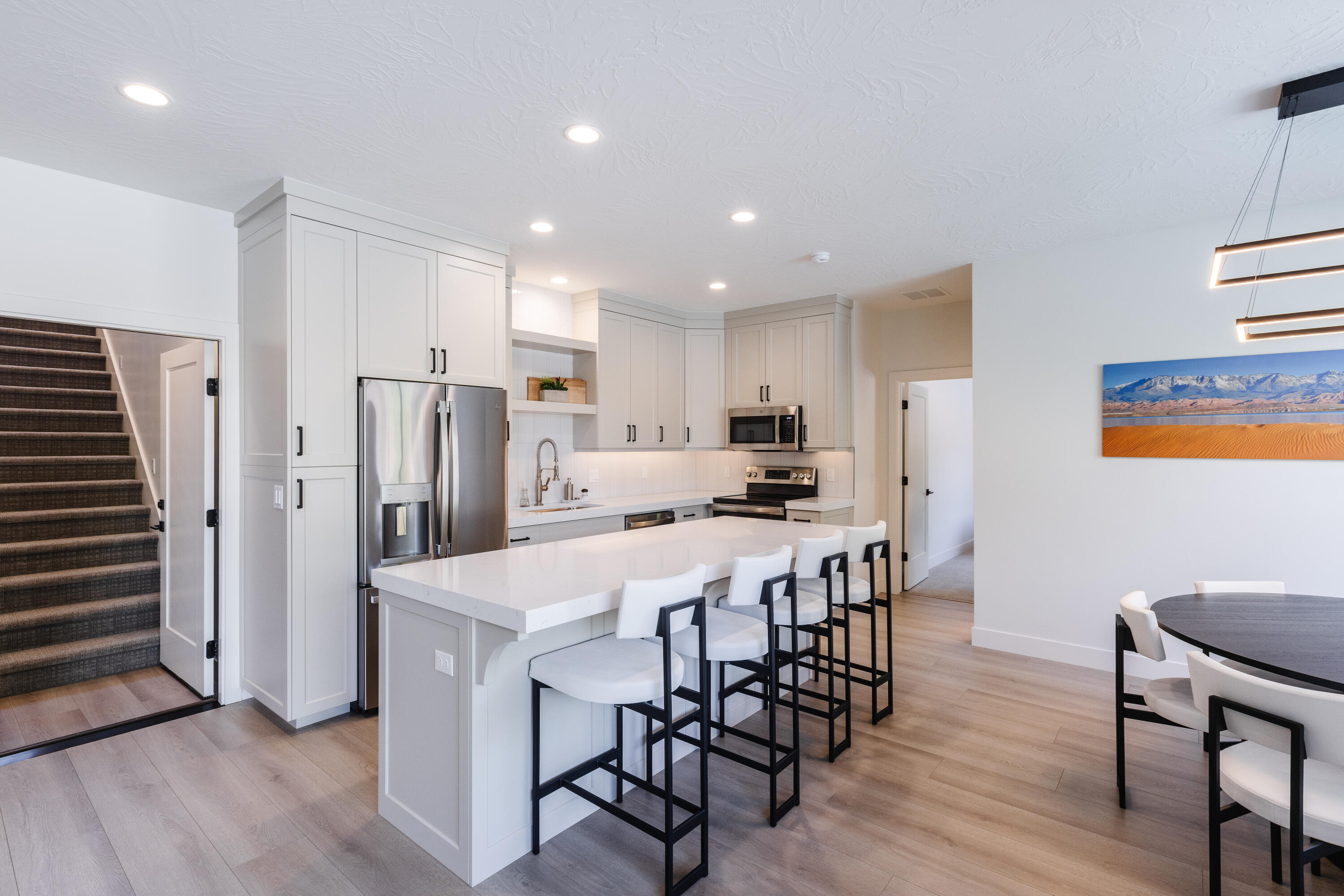 TONAQUINT TERRACE - Residential