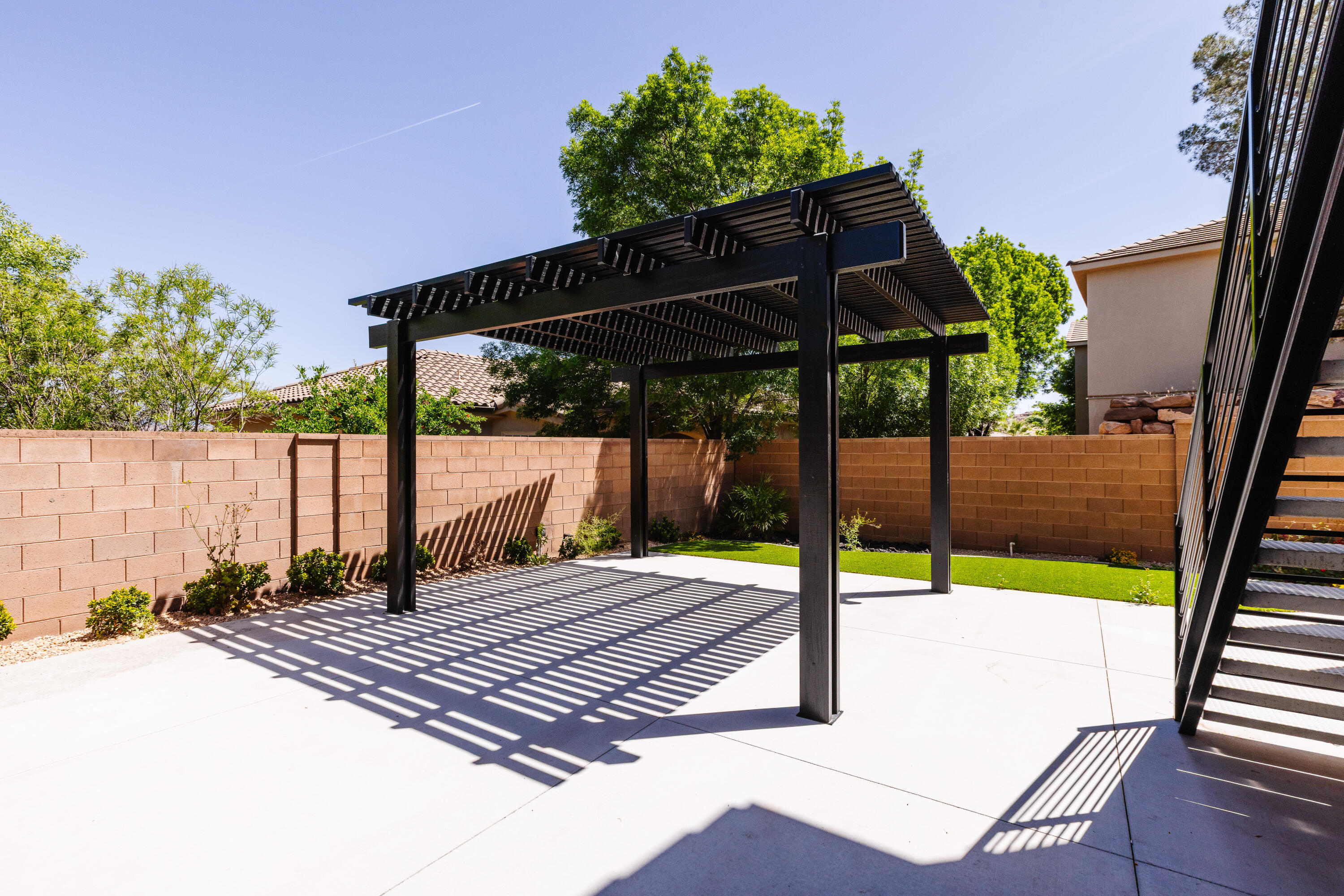 TONAQUINT TERRACE - Residential