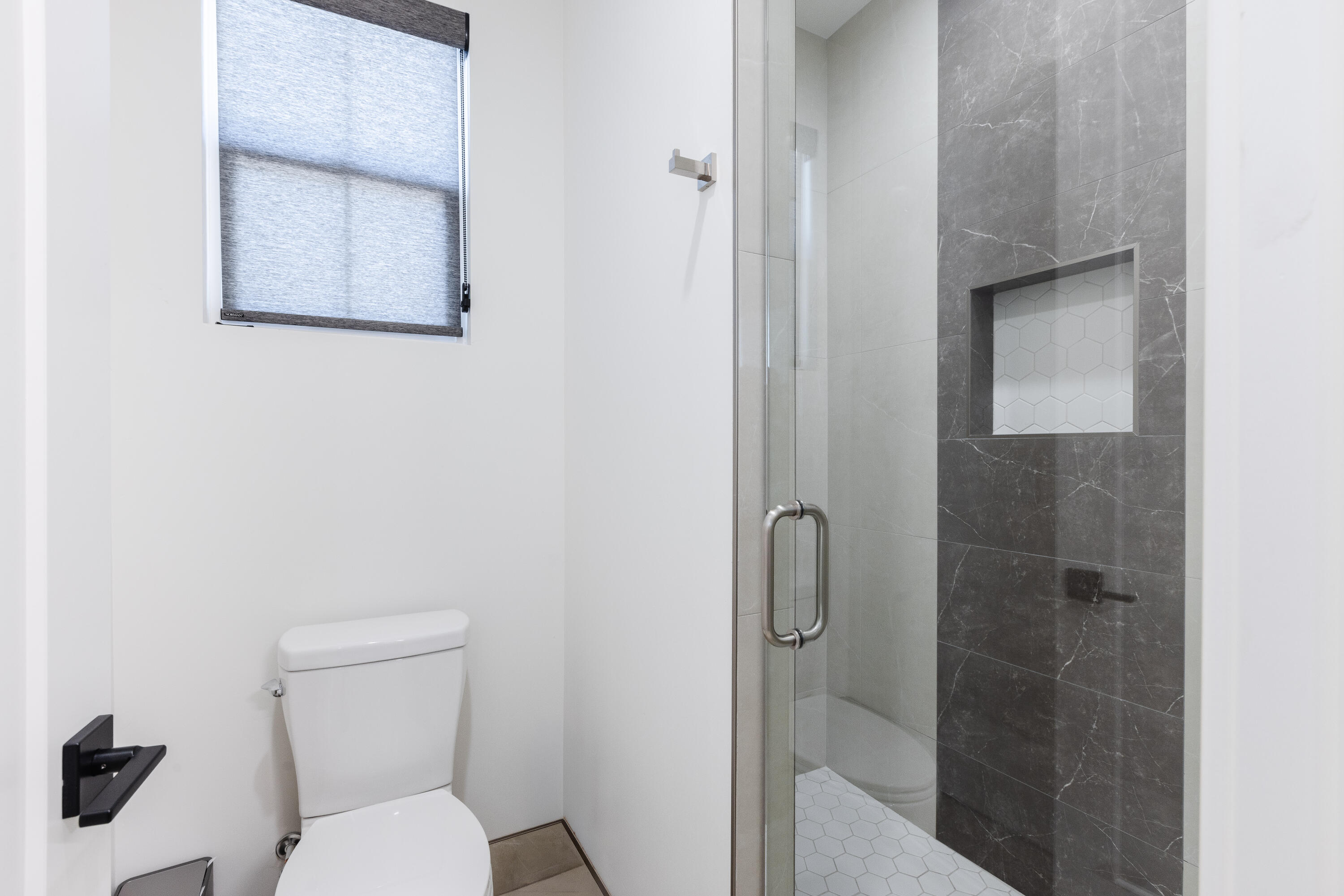 TONAQUINT TERRACE - Residential