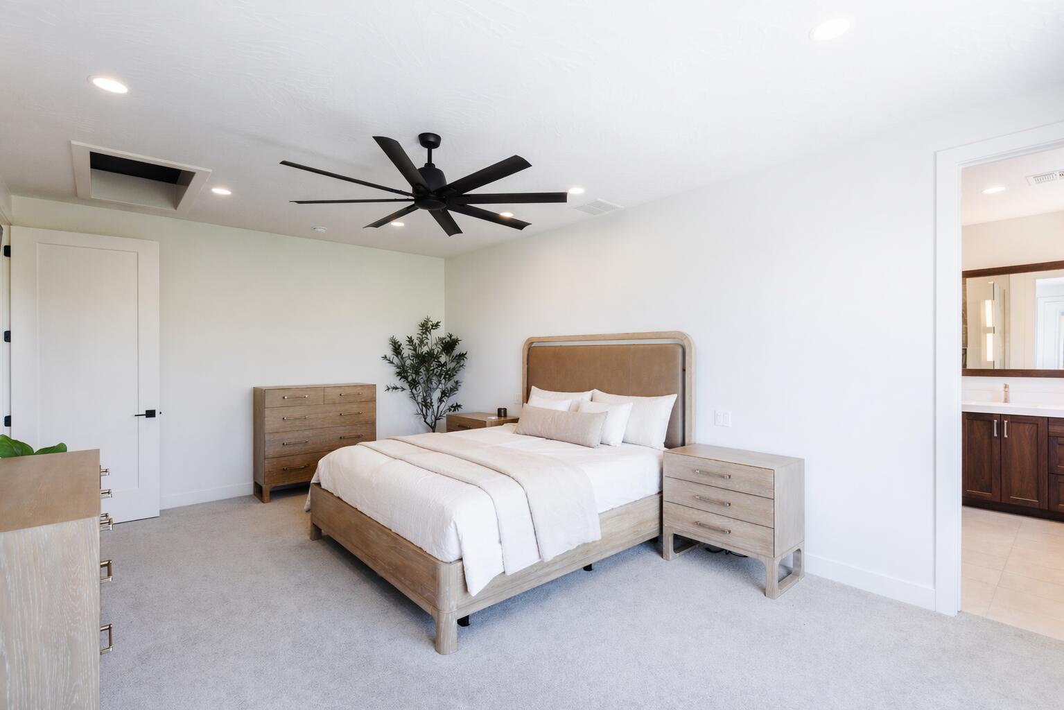 TONAQUINT TERRACE - Residential