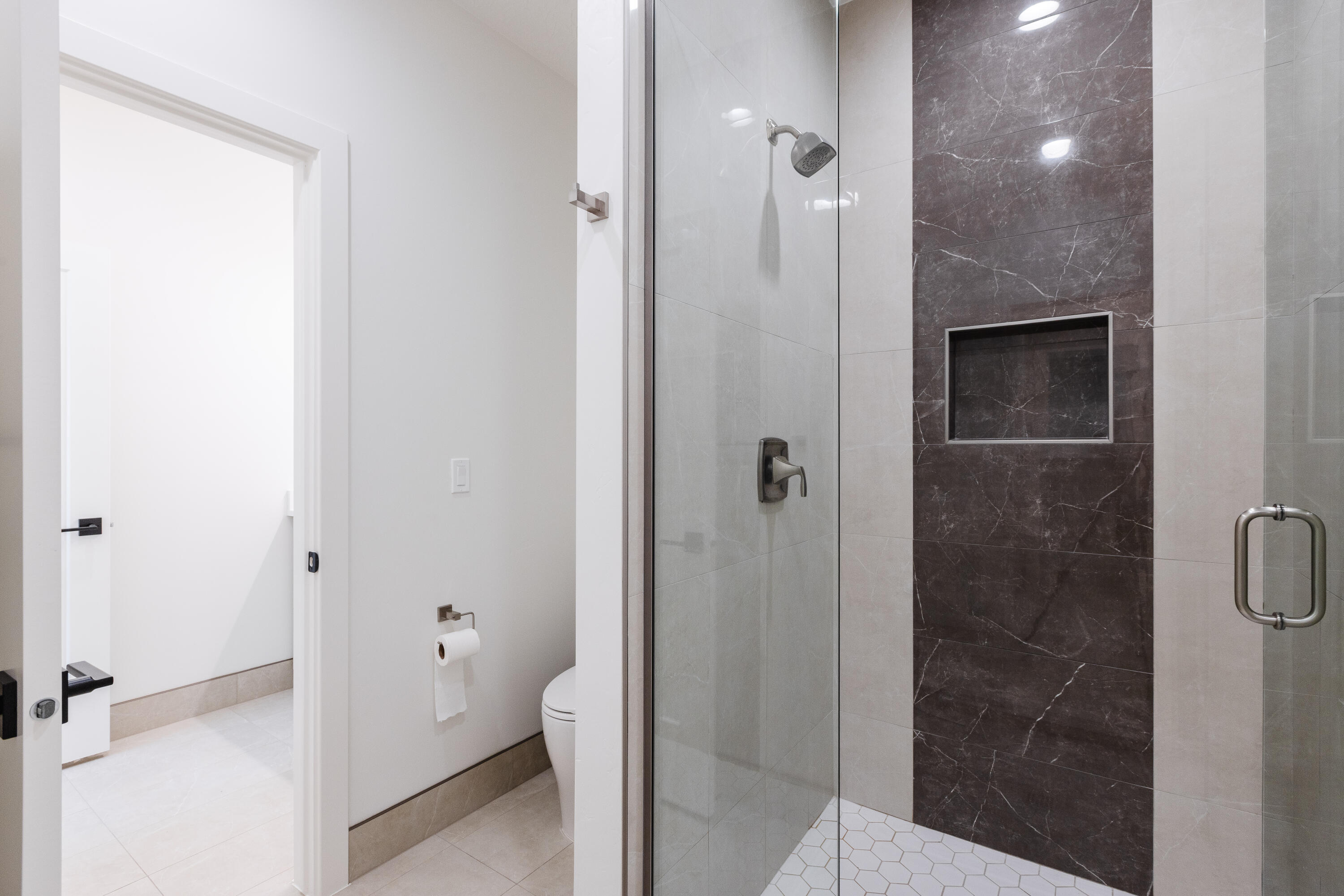 TONAQUINT TERRACE - Residential