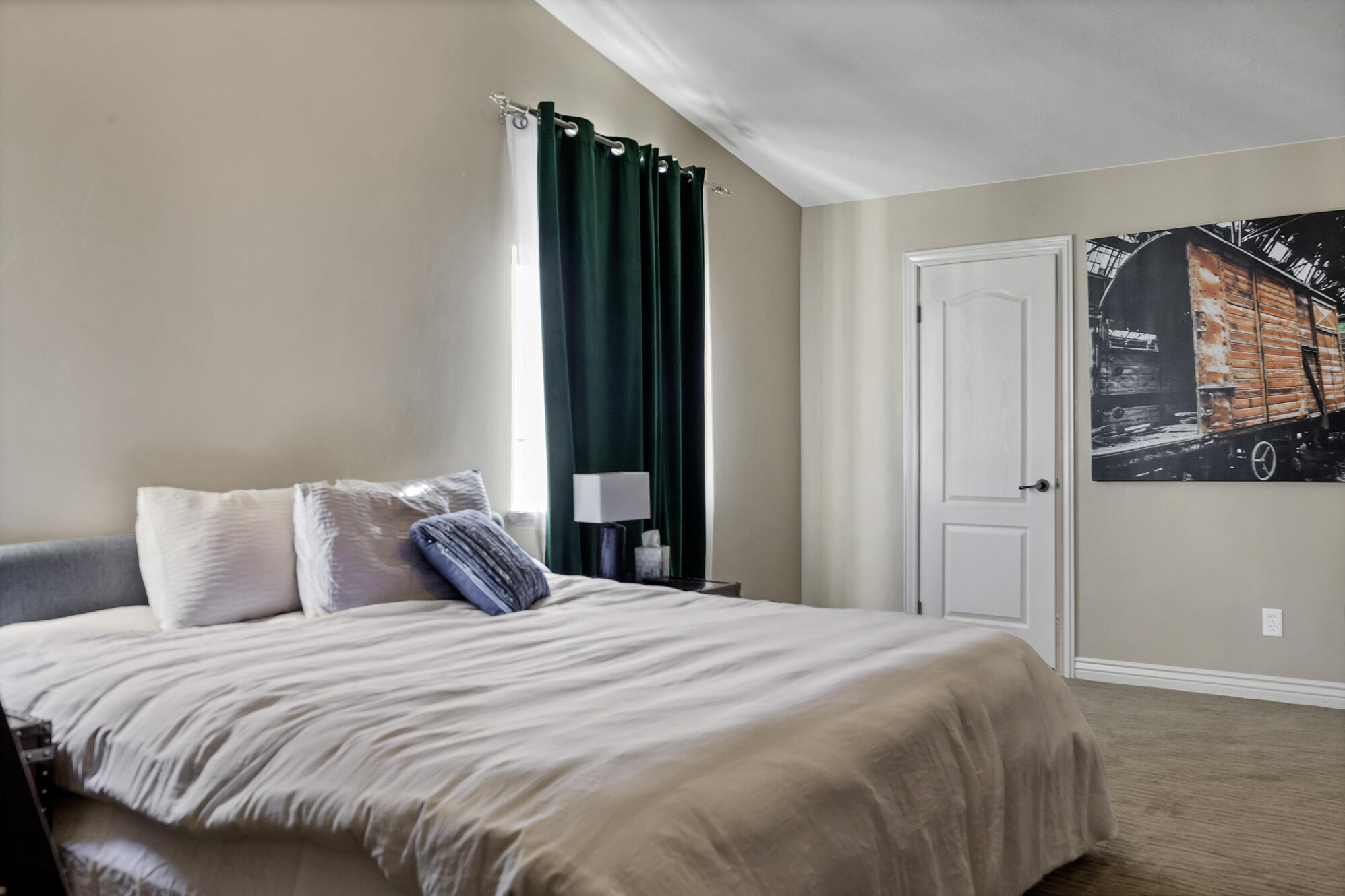 RIVER FRONT ESTATES - Residential