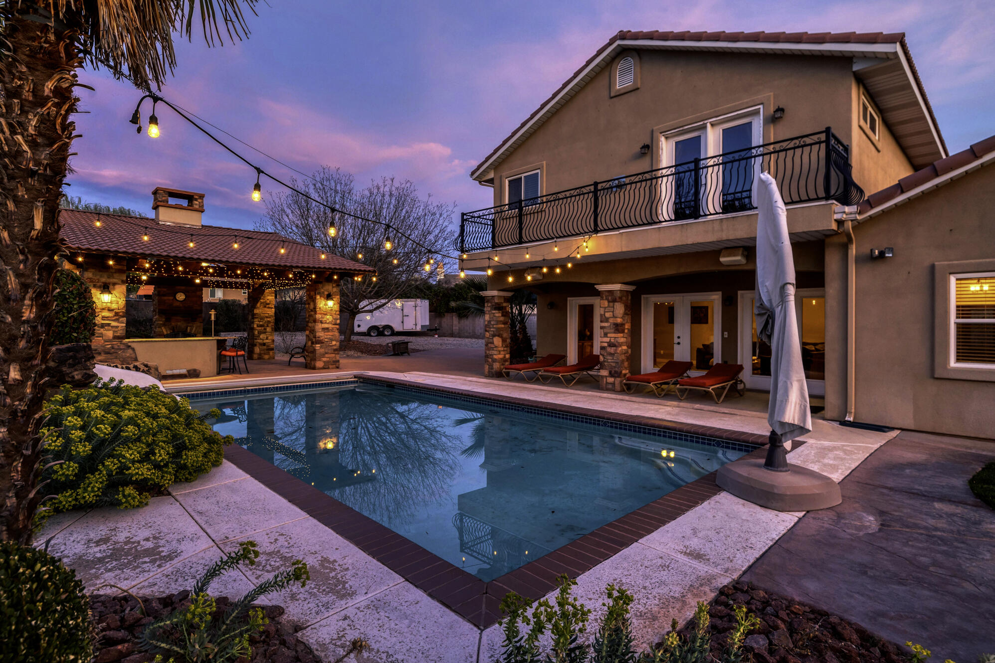 RIVER FRONT ESTATES - Residential