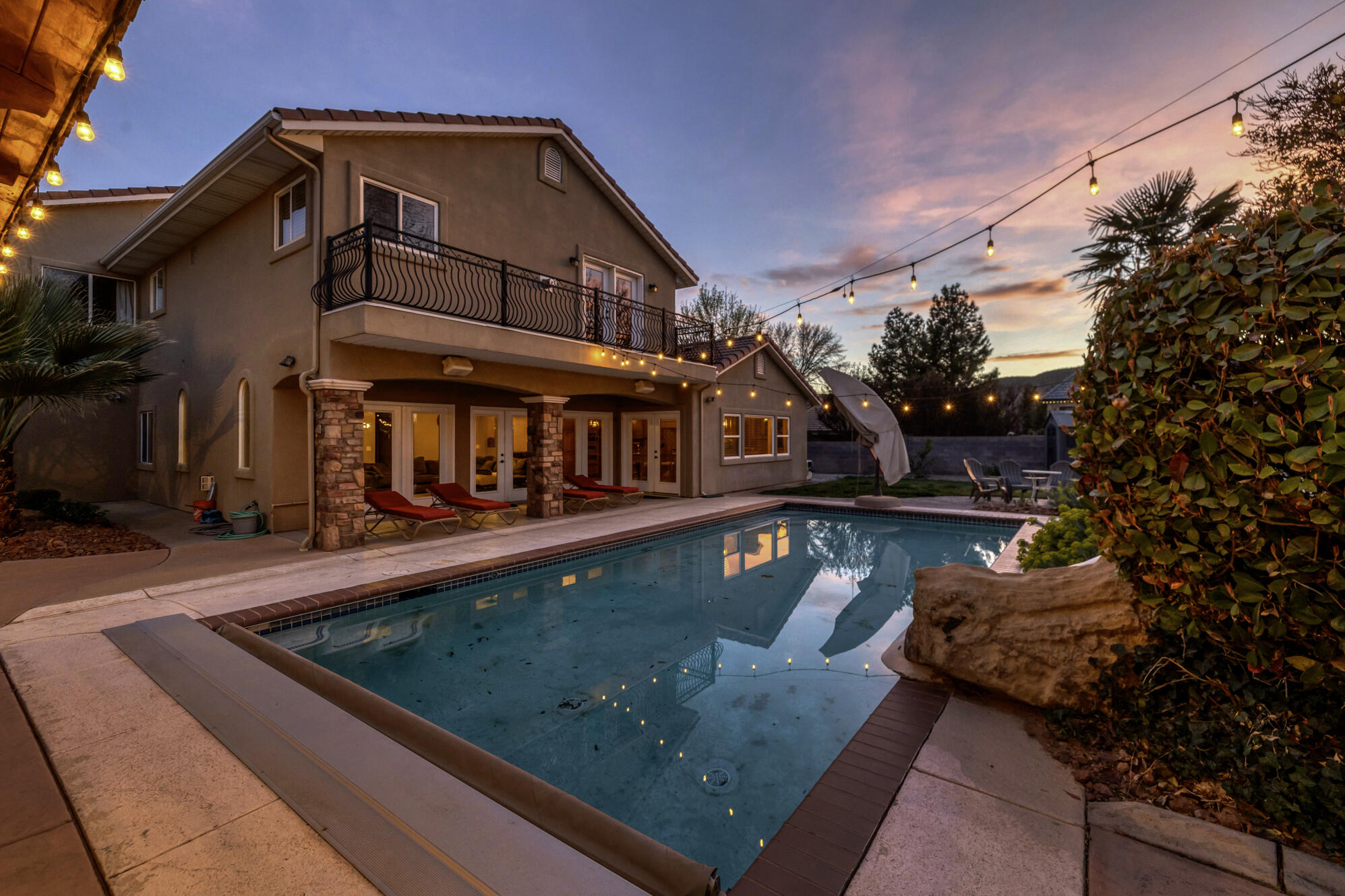 RIVER FRONT ESTATES - Residential