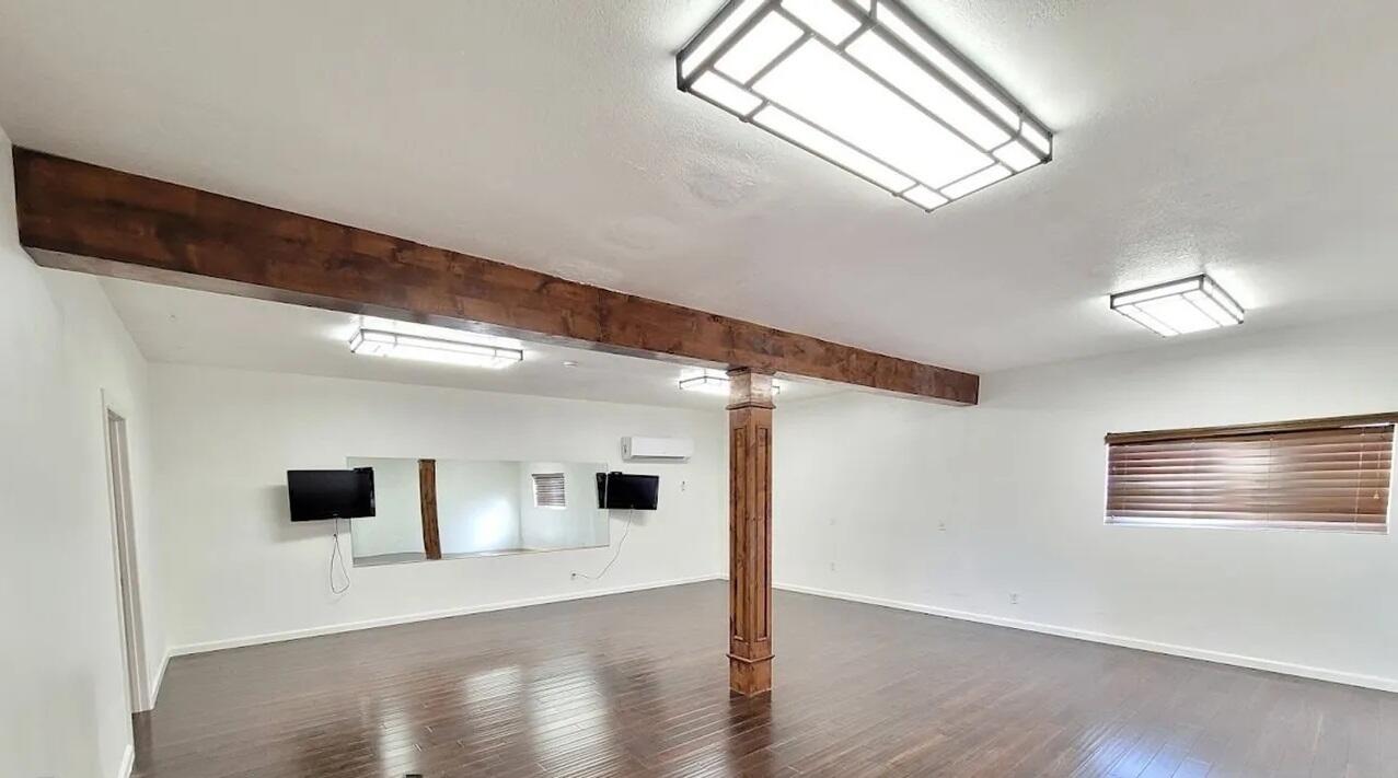 RIVER FRONT ESTATES - Residential