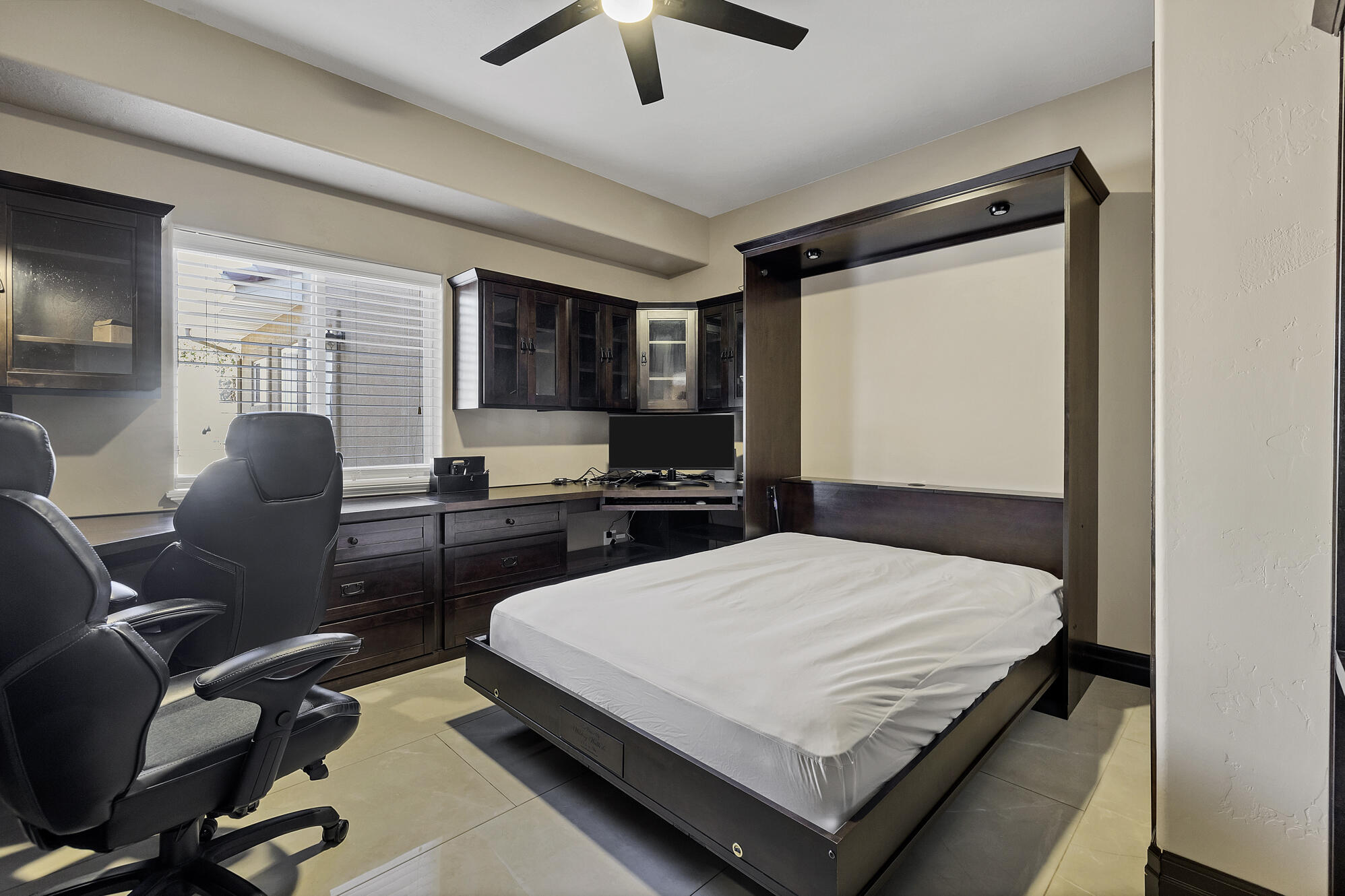 RIVER FRONT ESTATES - Residential