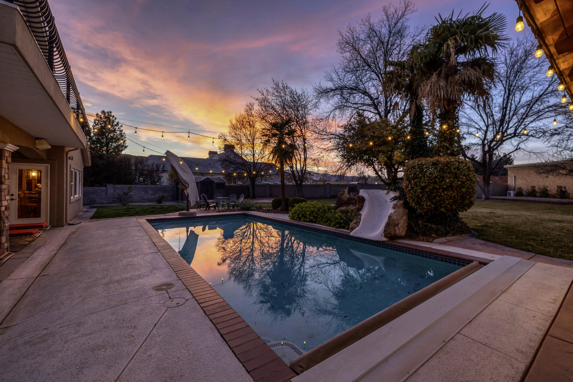 RIVER FRONT ESTATES - Residential