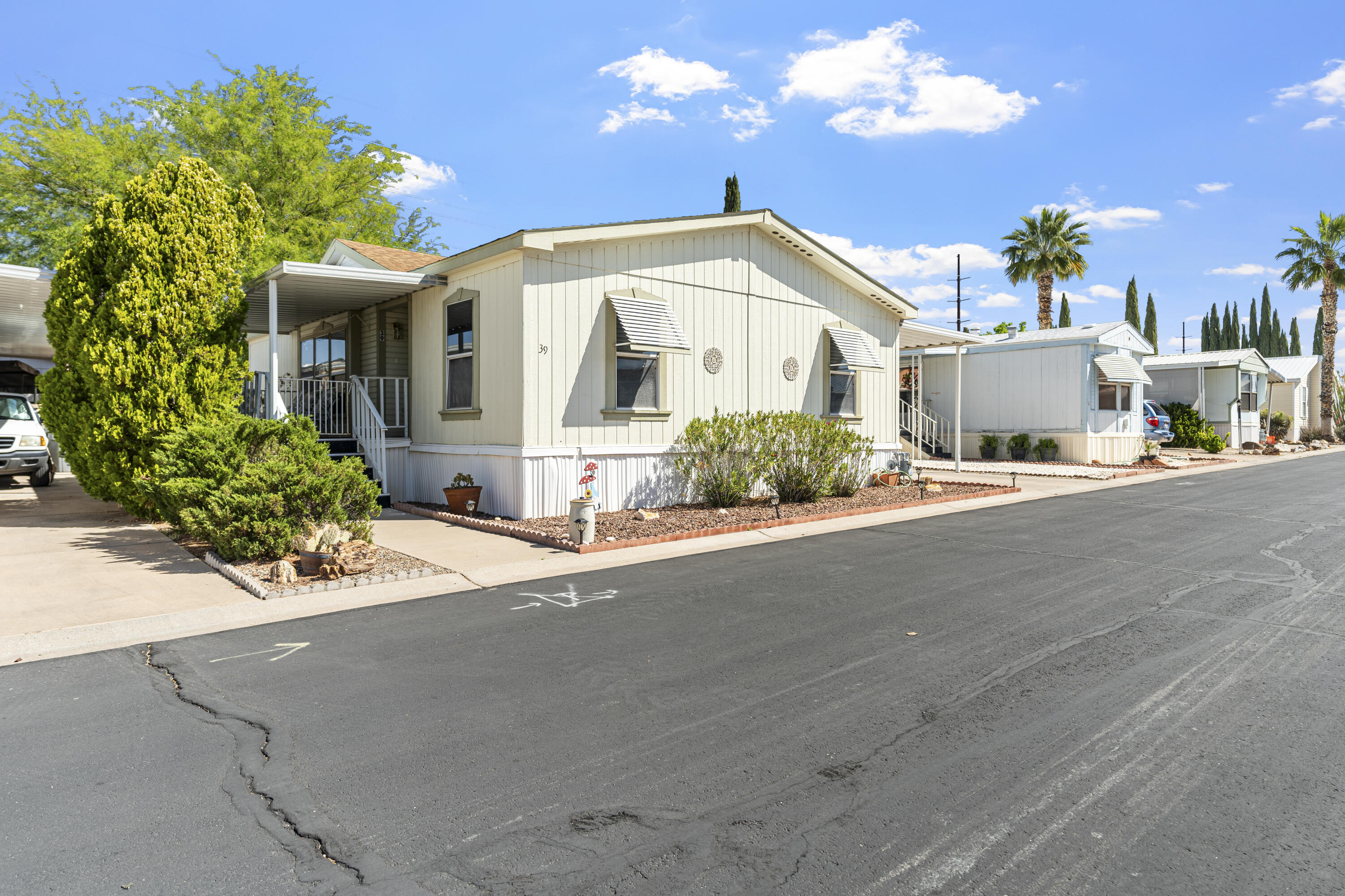 ST GEORGE TOWNSITE - Residential