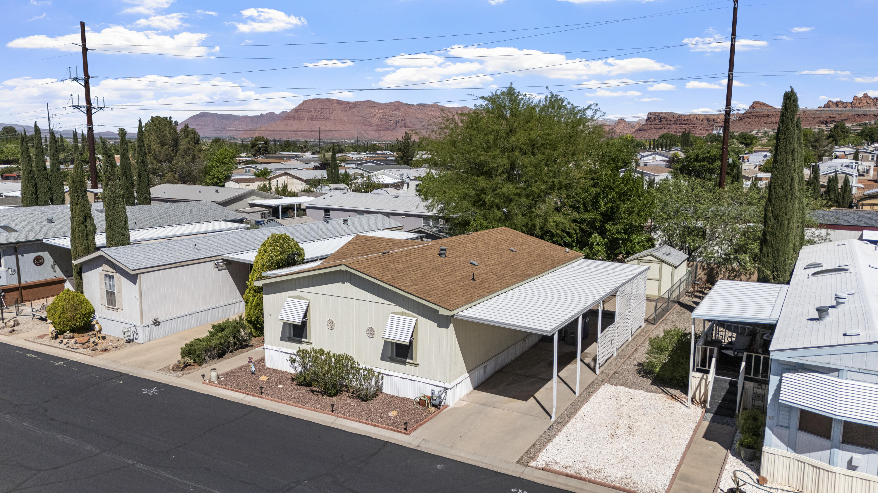 ST GEORGE TOWNSITE - Residential