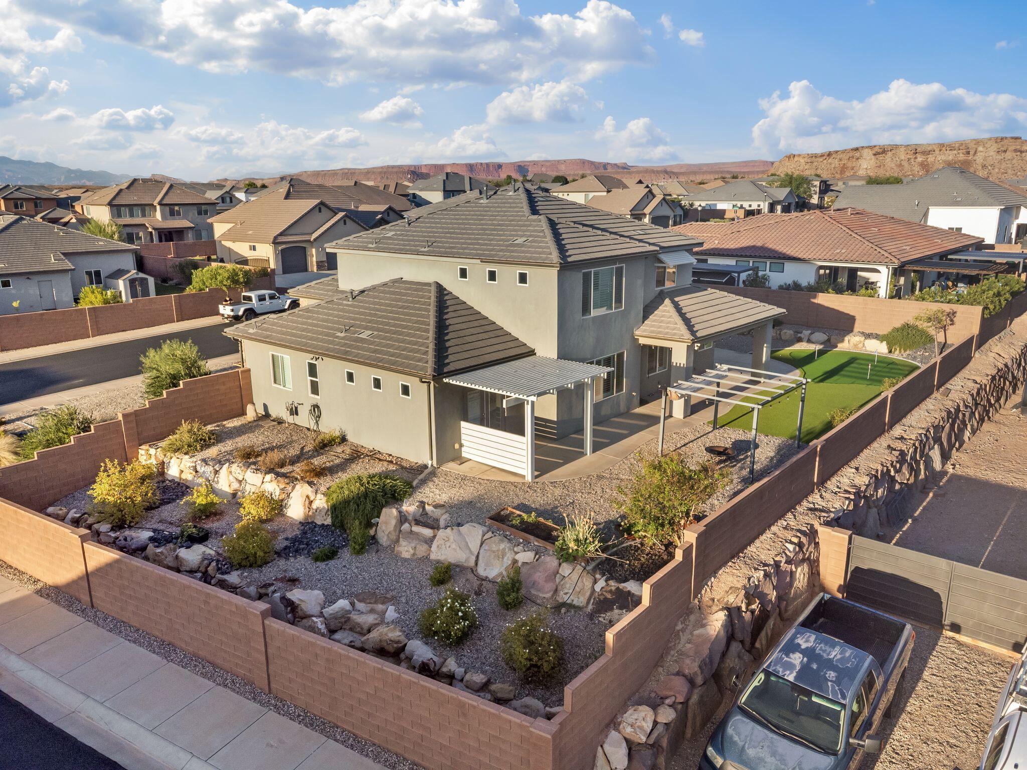 DESERT HEIGHTS - Residential