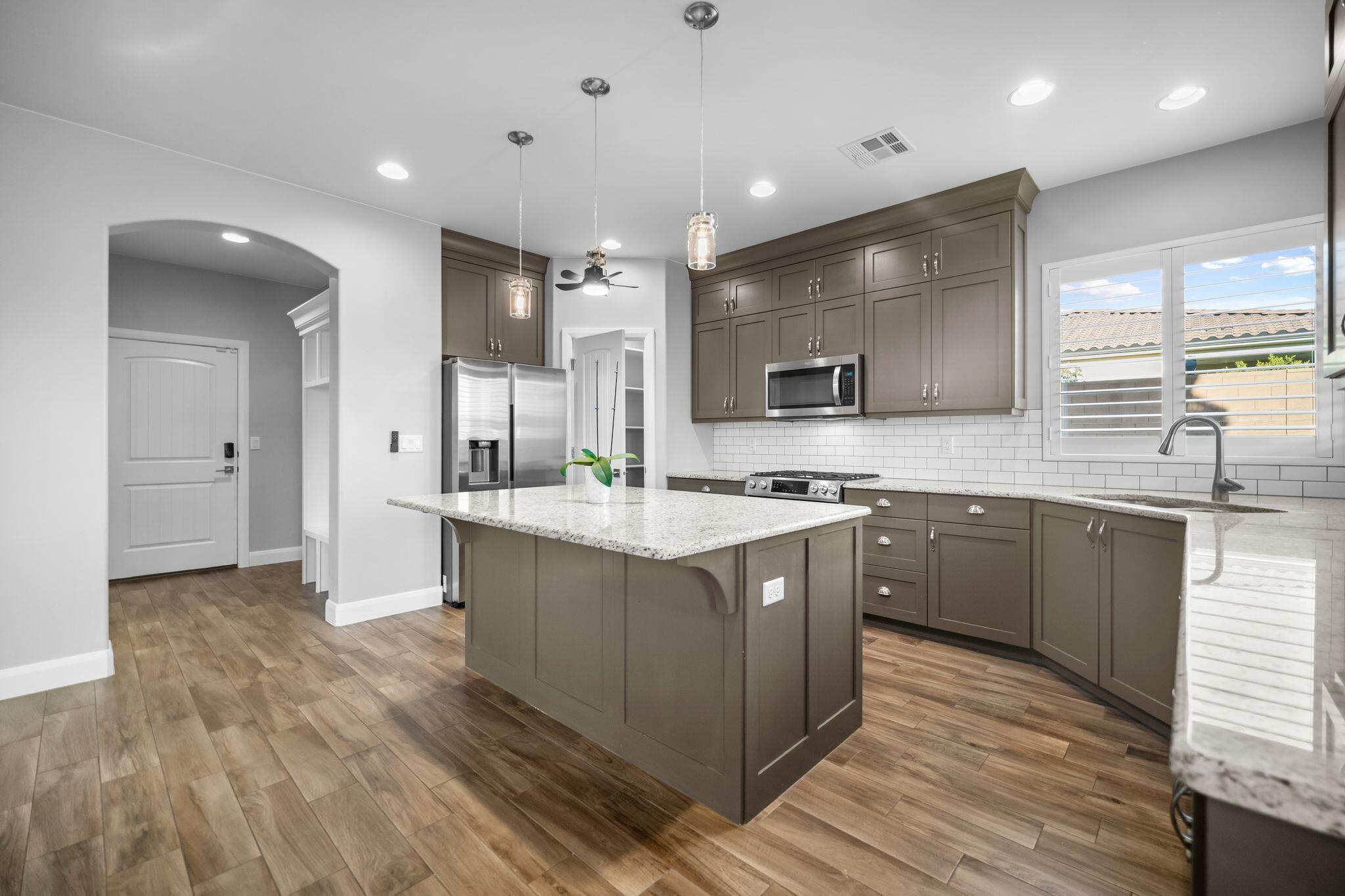 DESERT HEIGHTS - Residential