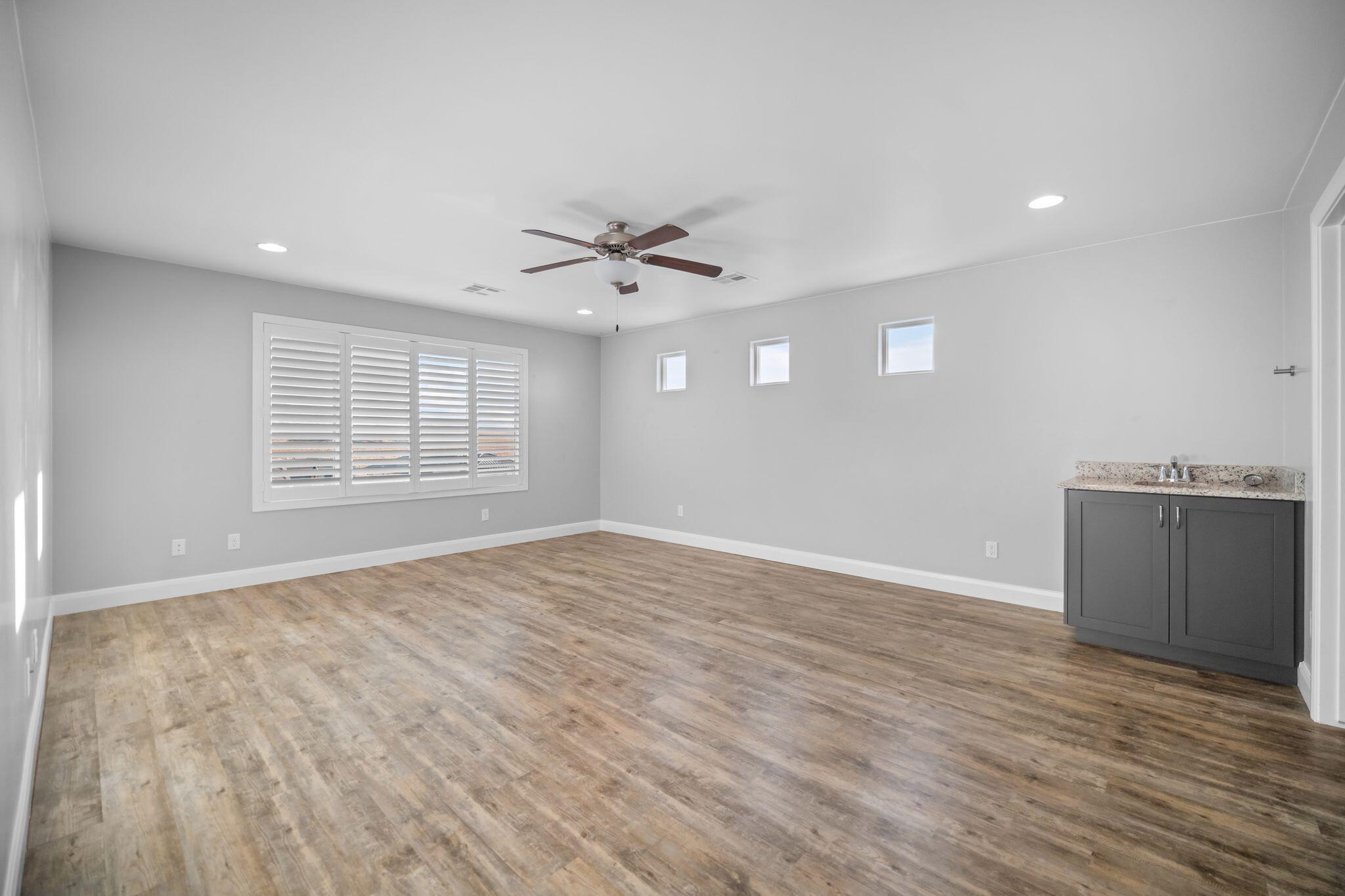 DESERT HEIGHTS - Residential