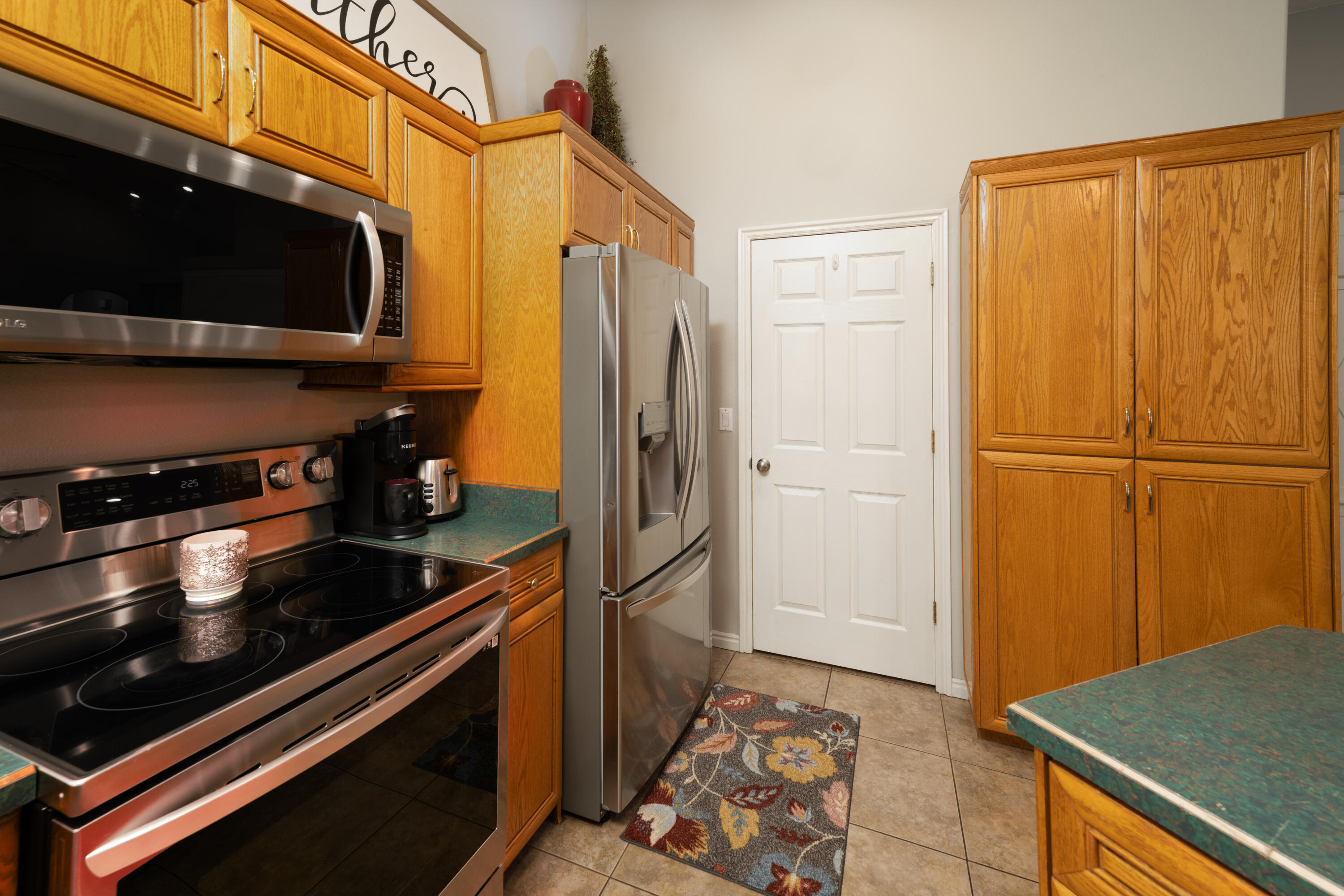 BLOOMINGTON HILLS - Residential