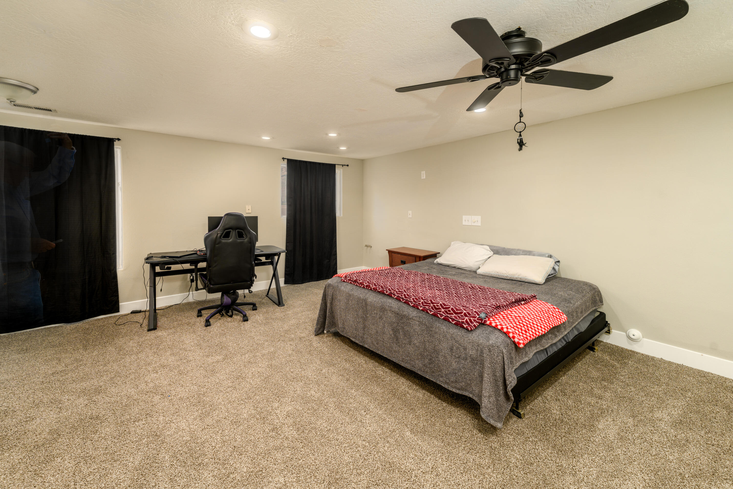 BLOOMINGTON HILLS - Residential