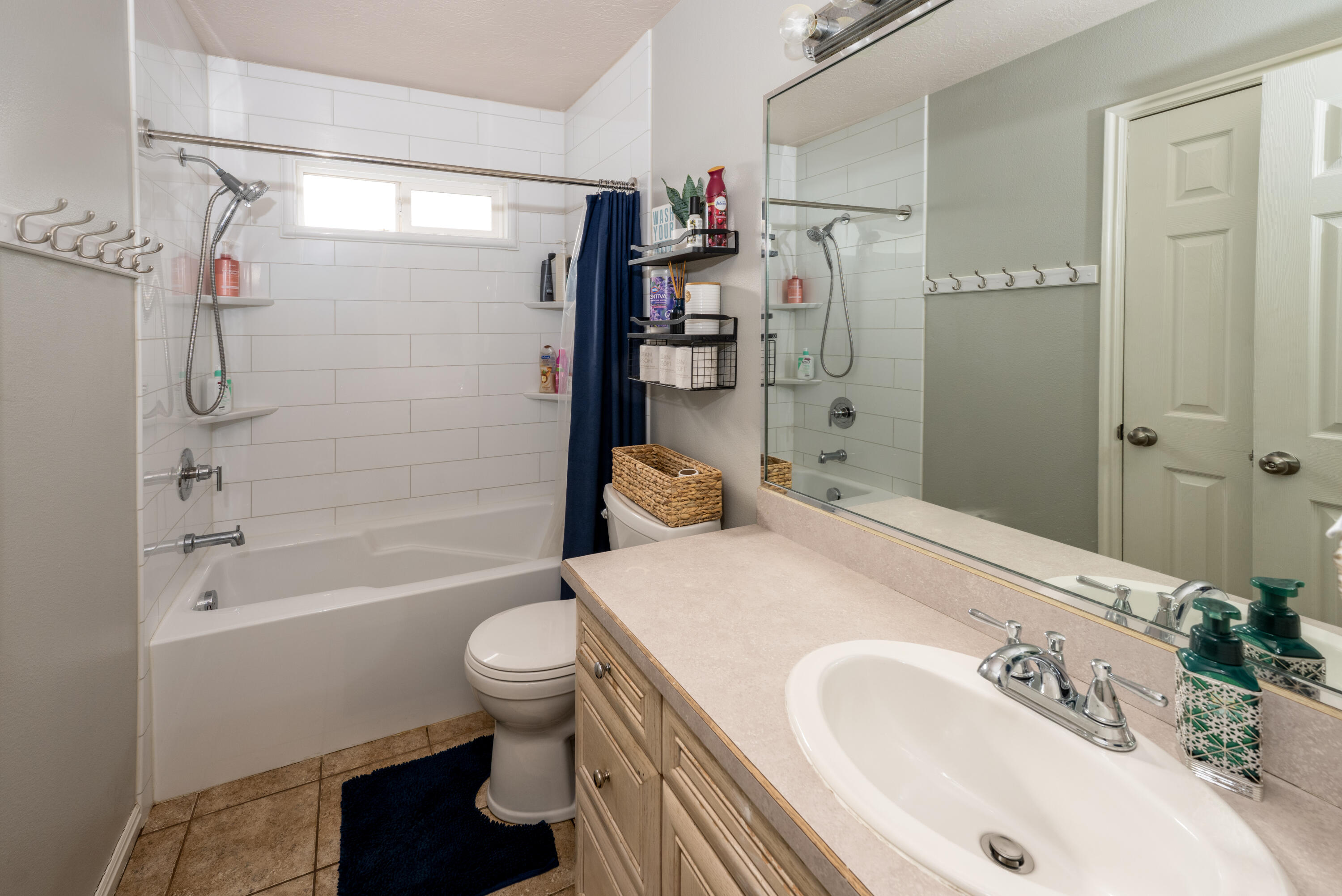 BLOOMINGTON HILLS - Residential