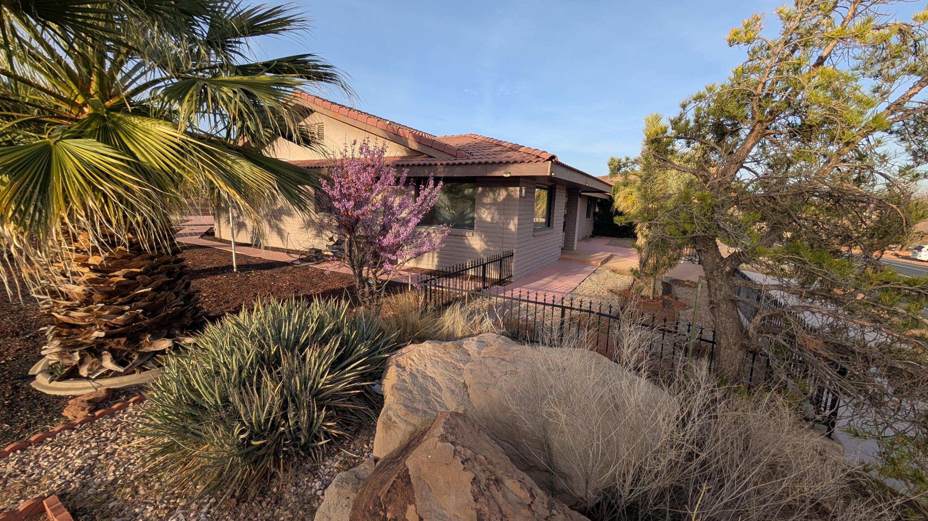 BLOOMINGTON COUNTRY CLUB - Residential