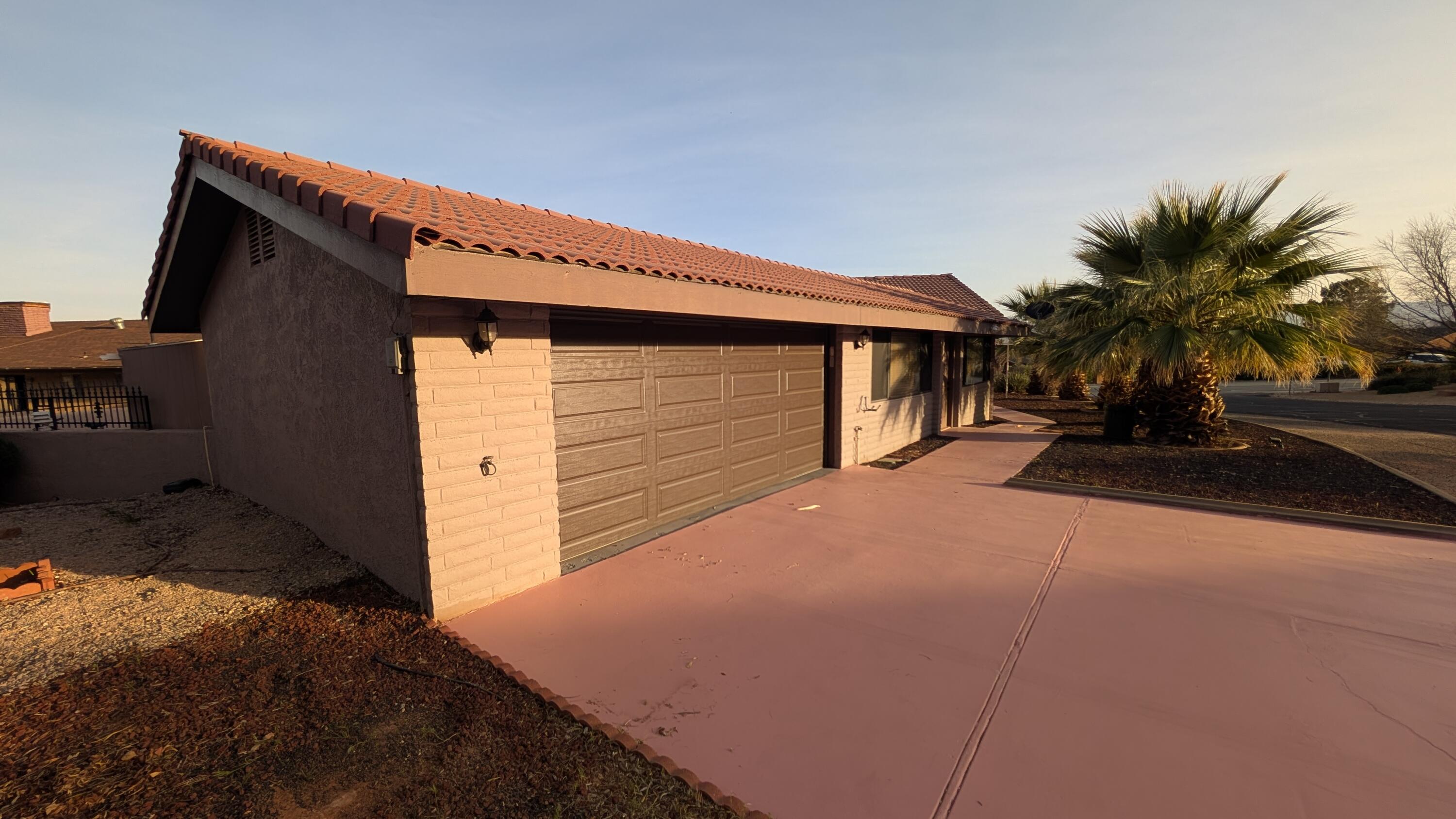 BLOOMINGTON COUNTRY CLUB - Residential