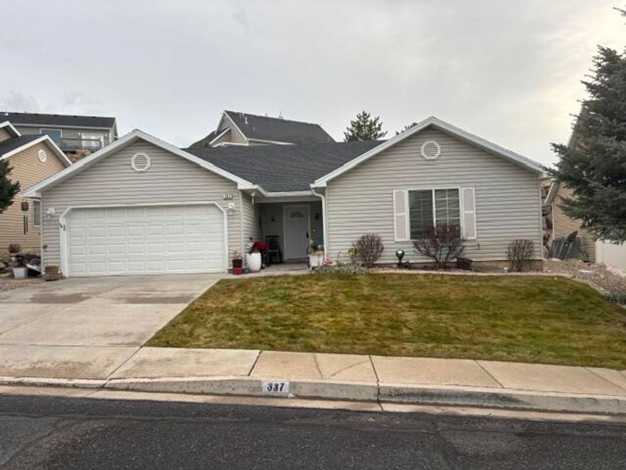 **Open House & Estate Sale Jan 9th-10th 9:00 am- 4:00 pm.**

This home offers several desirable upgrades, including granite countertops, vaulted ceilings, and a well-appointed primary bathroom featuring a tile surround shower,  and the secondary bathroom having an upgraded vanity. Paid-off solar panels provide energy efficiency and low utility bills, and convenient access to all main roads, making this home both comfortable and cost-effective.