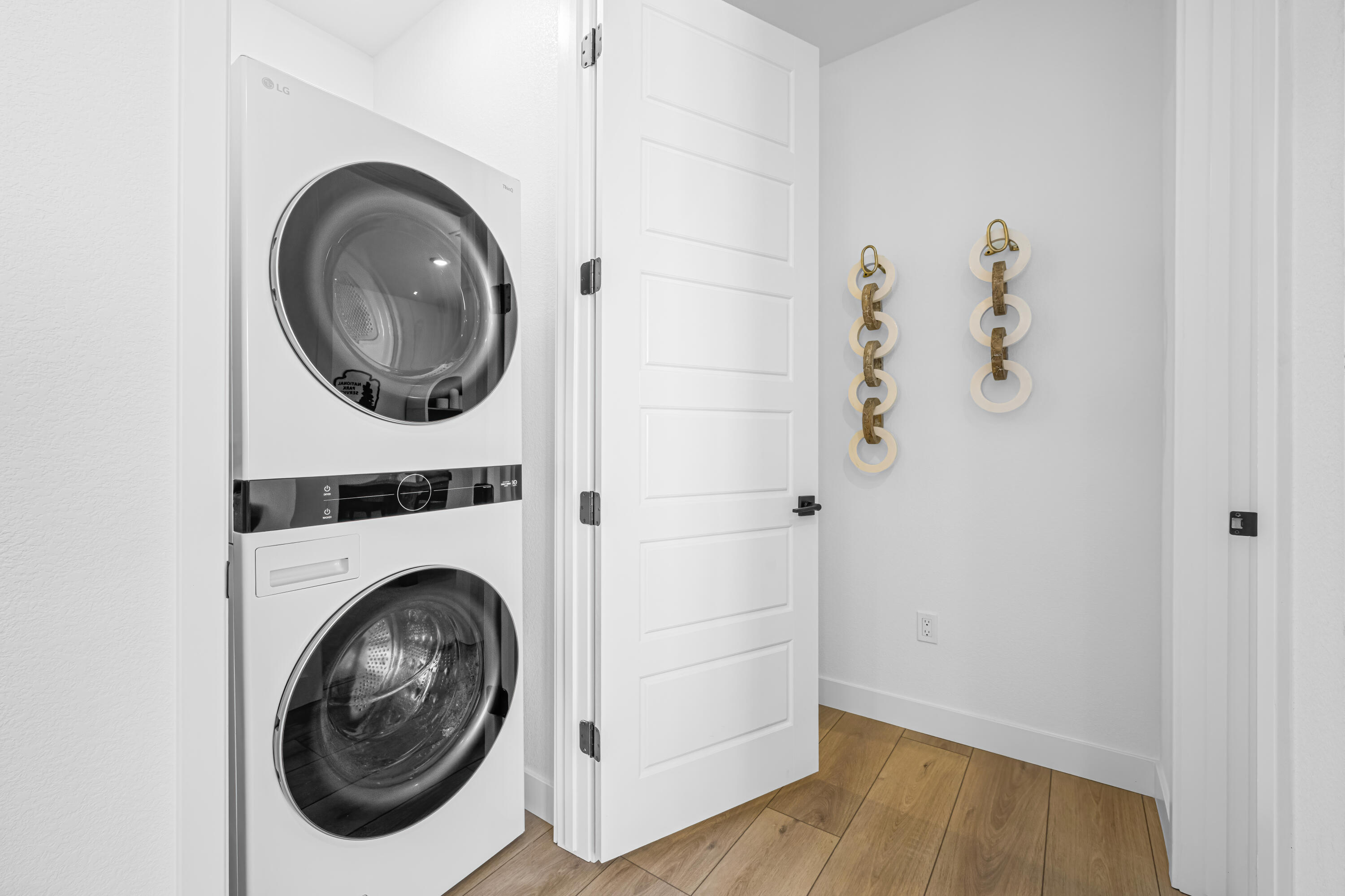 CECITA CREST AT DIVARIO - Residential