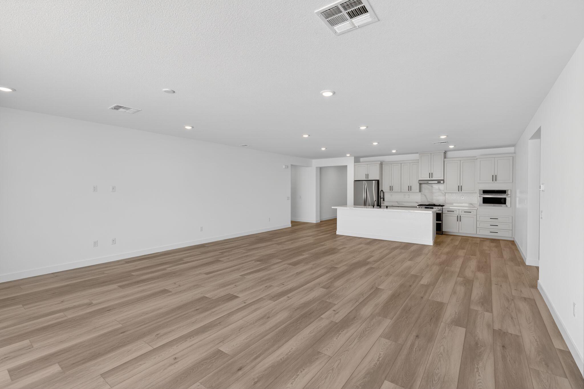 CECITA CREST AT DIVARIO - Residential