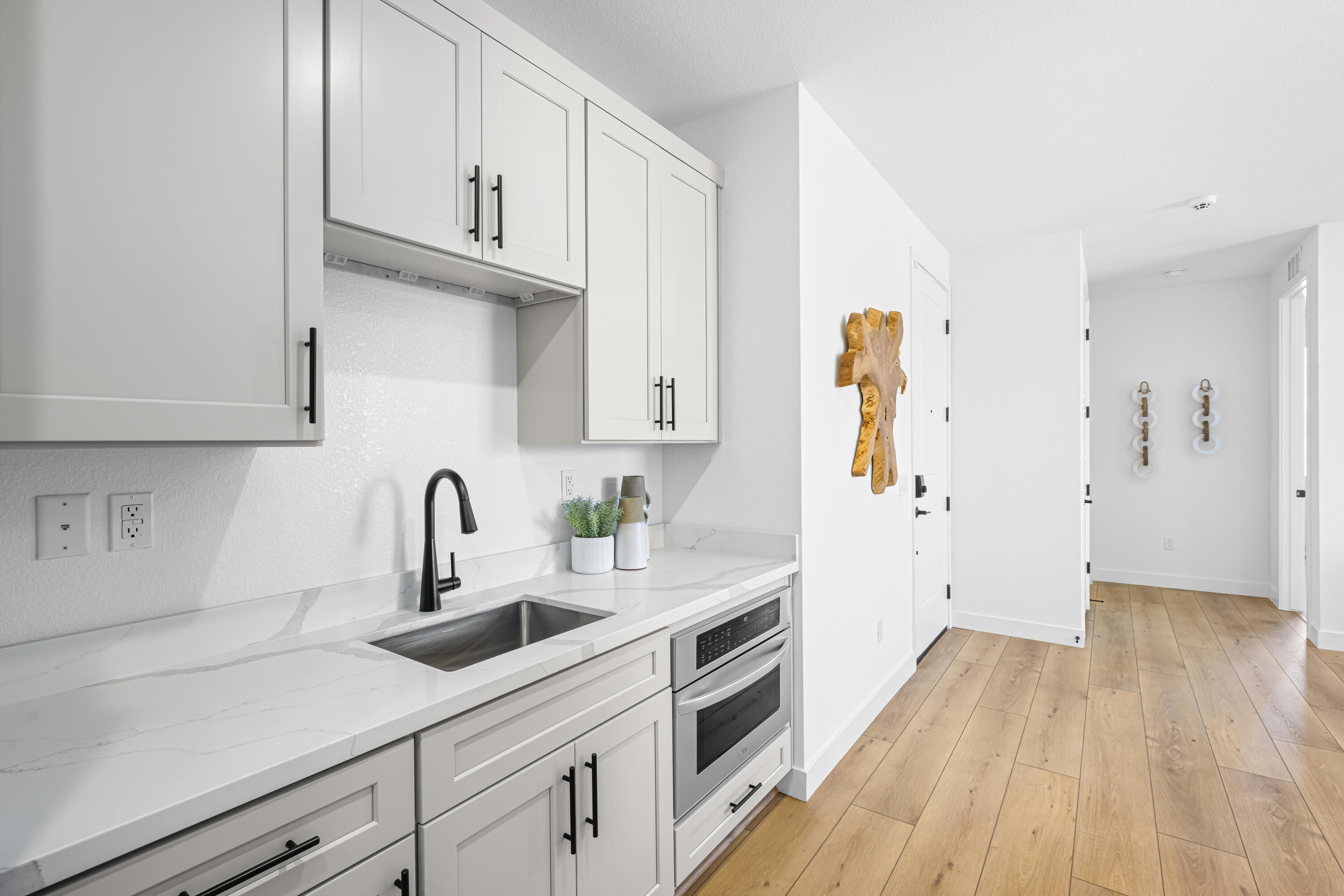 CECITA CREST AT DIVARIO - Residential