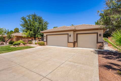 Tiny photo for 2166 W 1010 N, Saint George, UT 84770 (MLS # 26-274035)