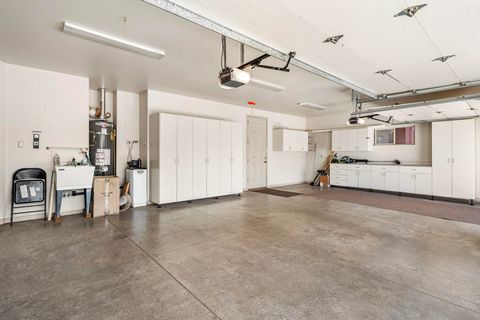 Tiny photo for 2166 W 1010 N, Saint George, UT 84770 (MLS # 26-274035)