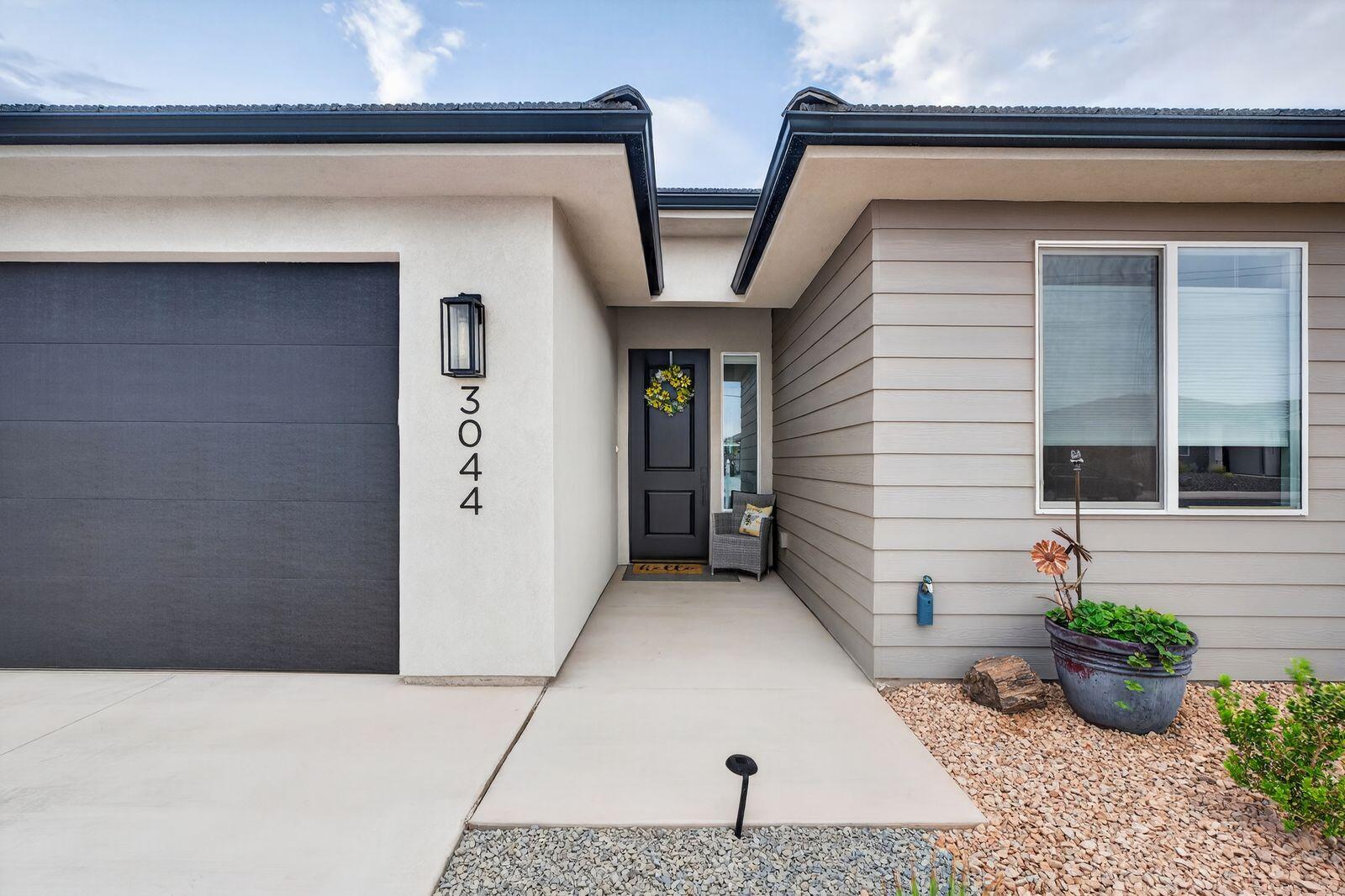 PEREGRINE POINTE WEST - Residential