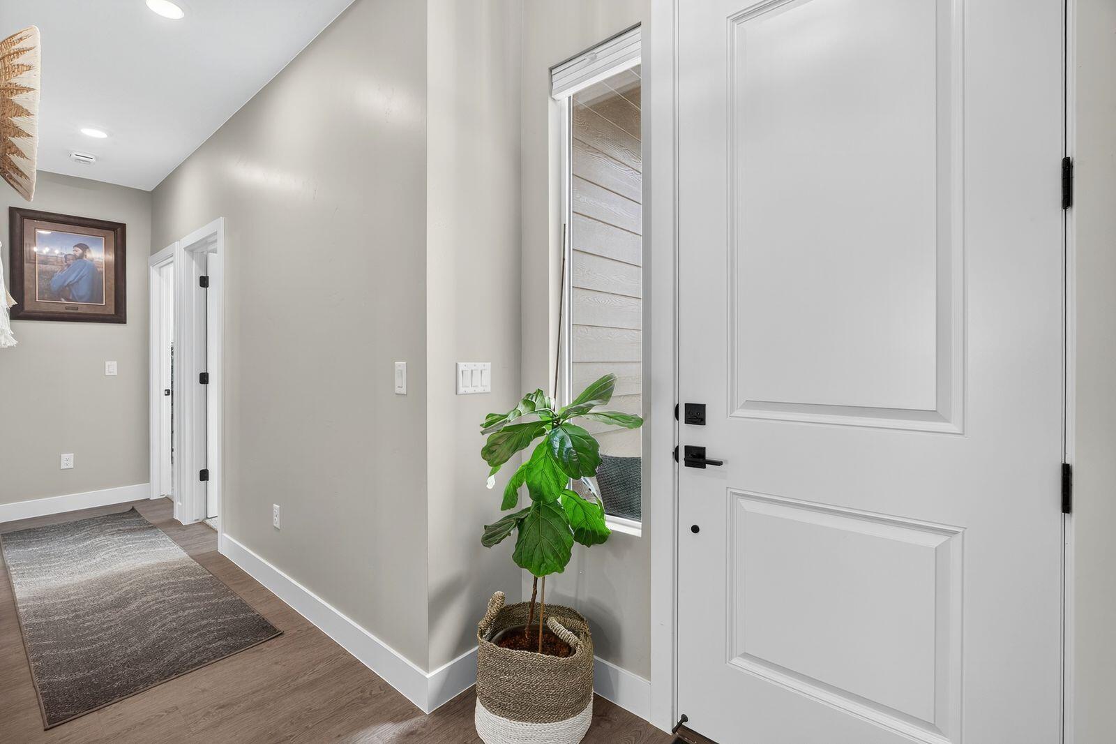 PEREGRINE POINTE WEST - Residential