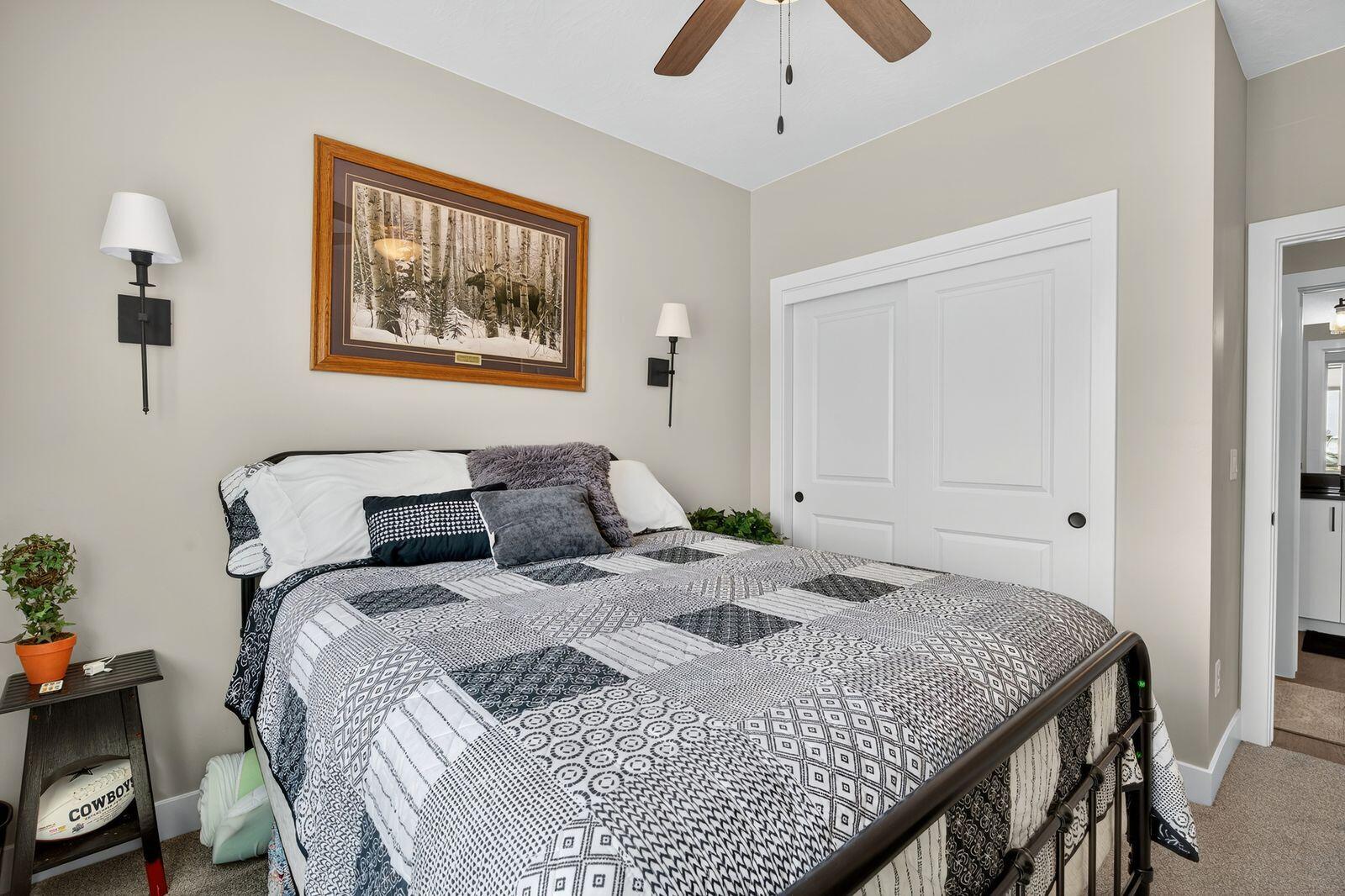 PEREGRINE POINTE WEST - Residential