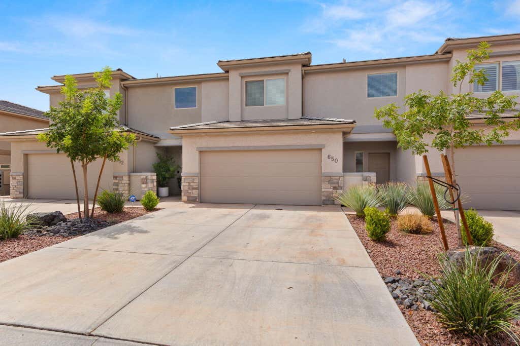 Photo of 650 S Breann DR, Ivins, UT 84738 (MLS # 26-275250)