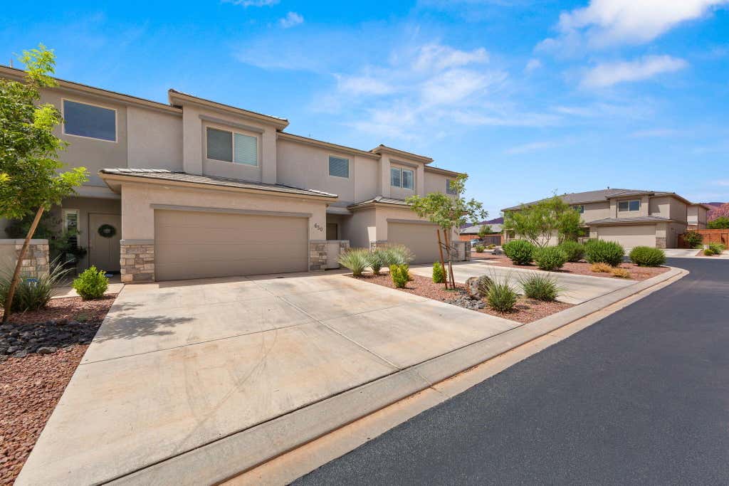 Photo of 650 S Breann DR, Ivins, UT 84738 (MLS # 26-275250)