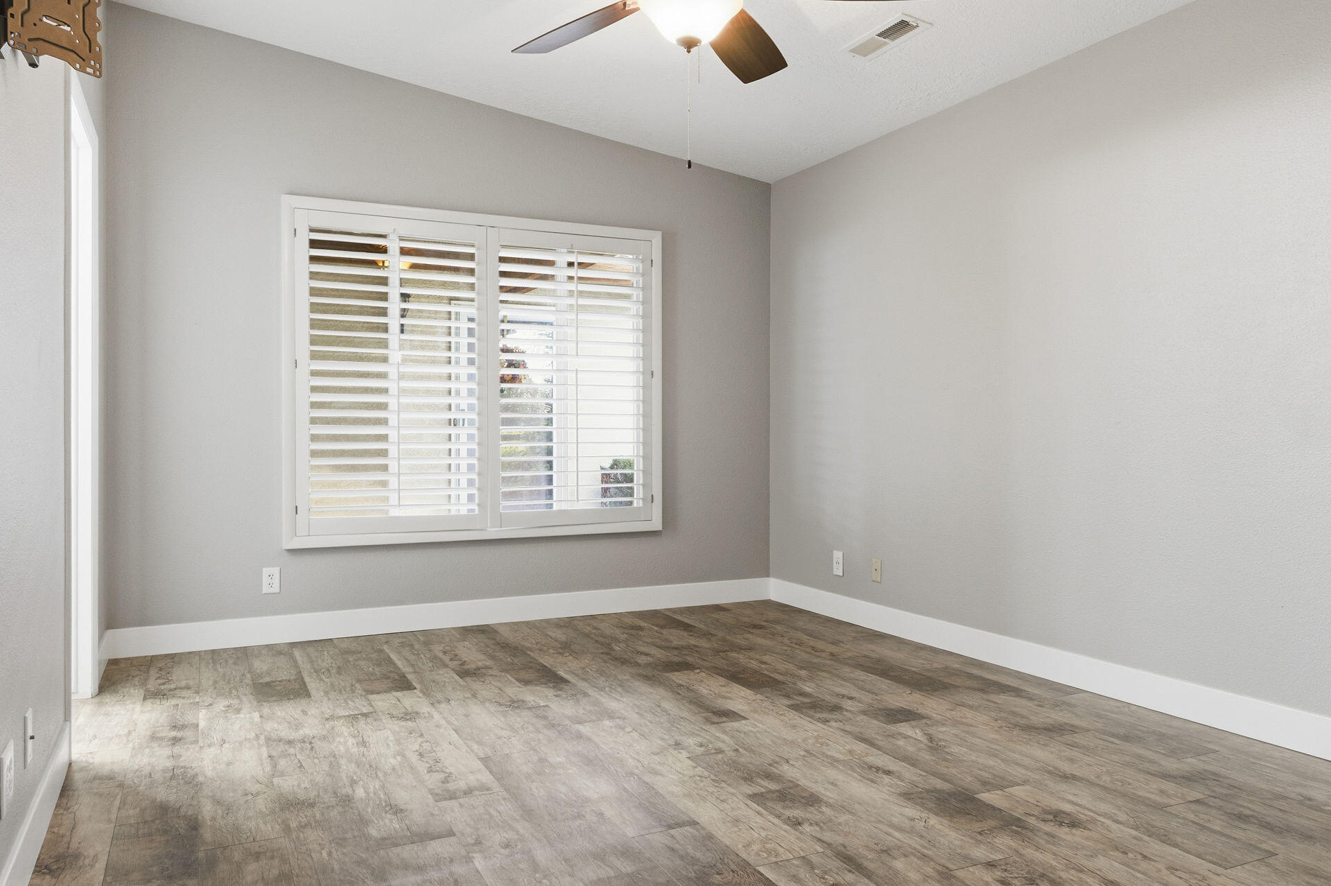 SUNFLOWER DEVELOPMENT - Residential