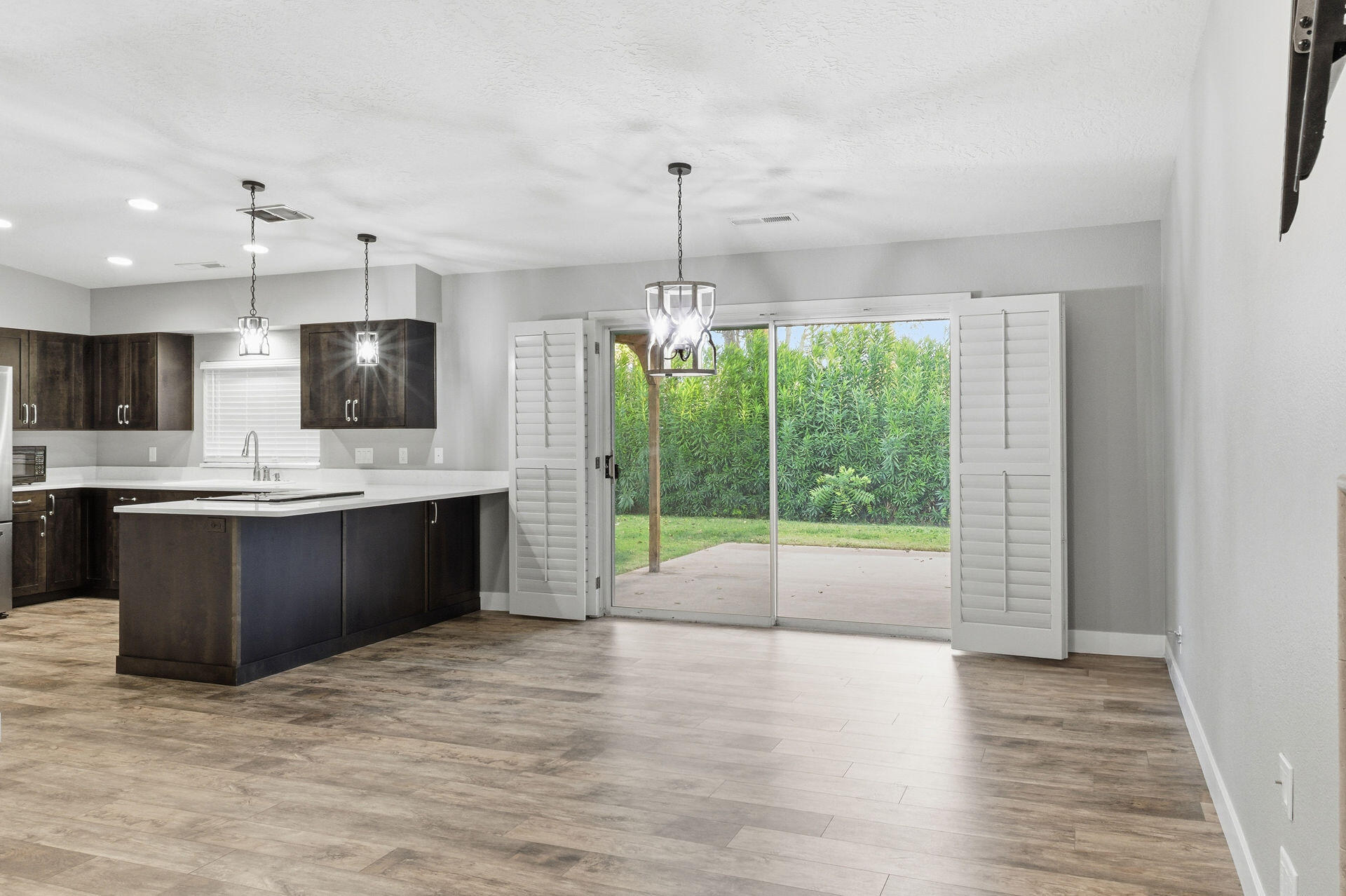 SUNFLOWER DEVELOPMENT - Residential