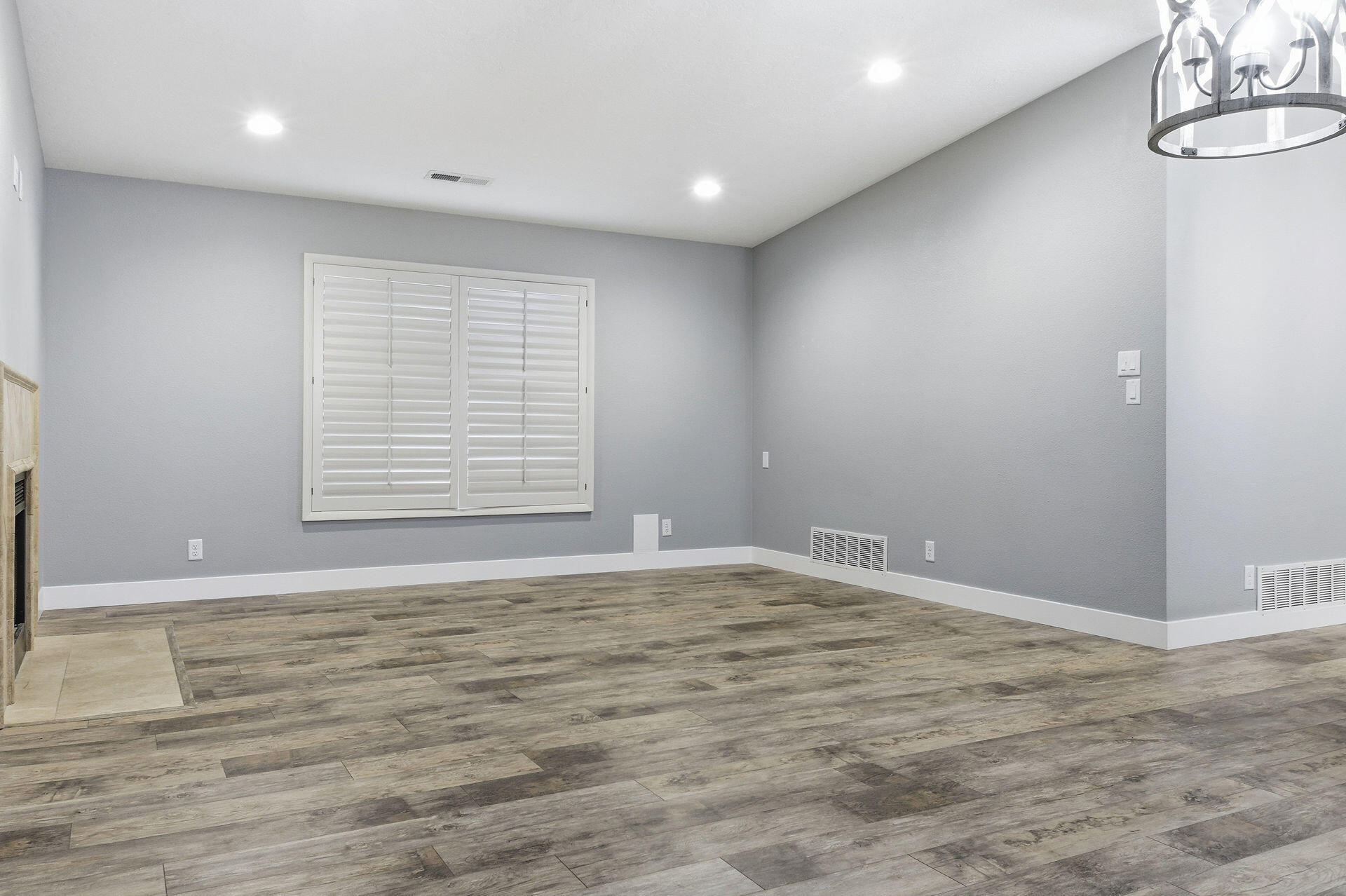 SUNFLOWER DEVELOPMENT - Residential