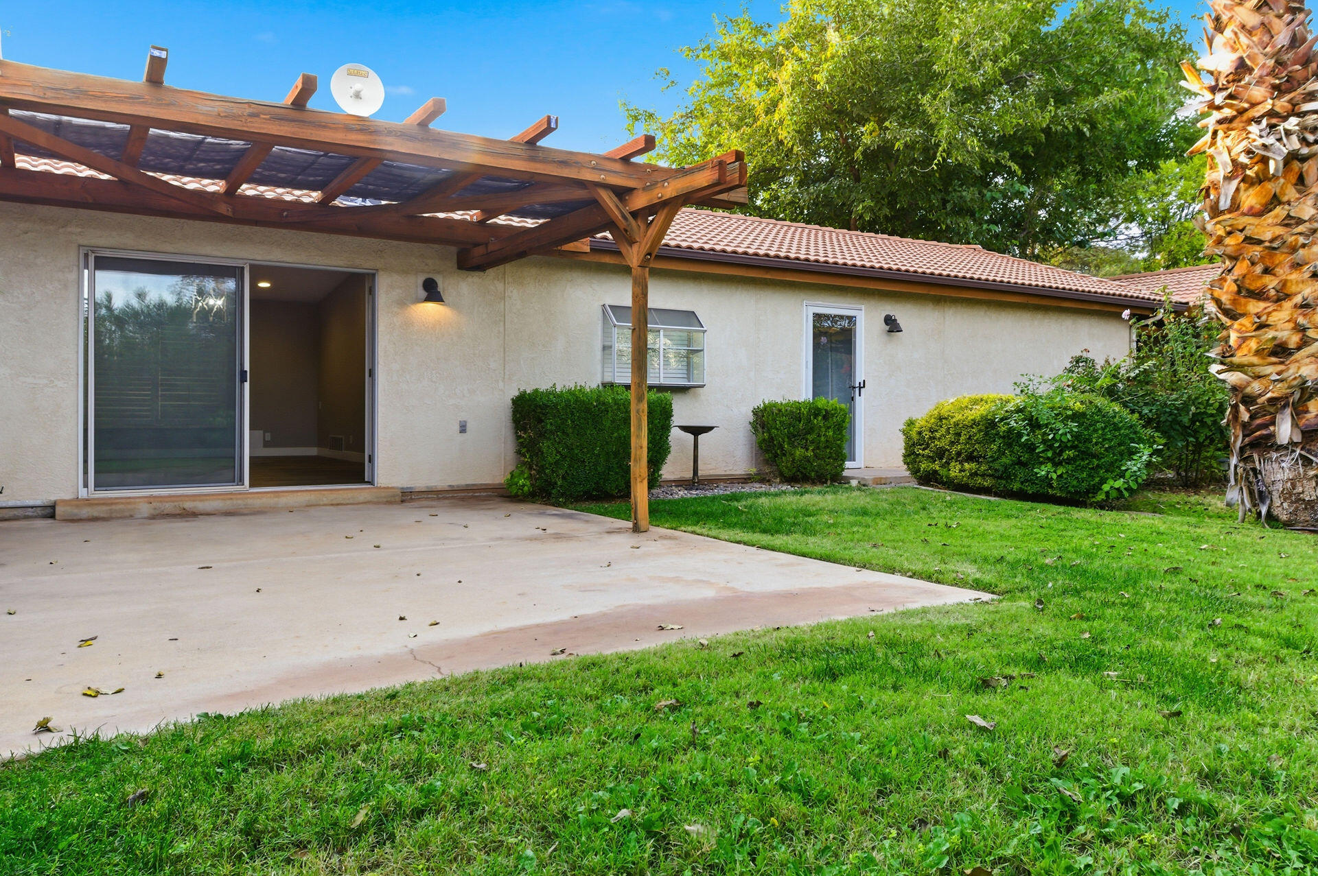 SUNFLOWER DEVELOPMENT - Residential