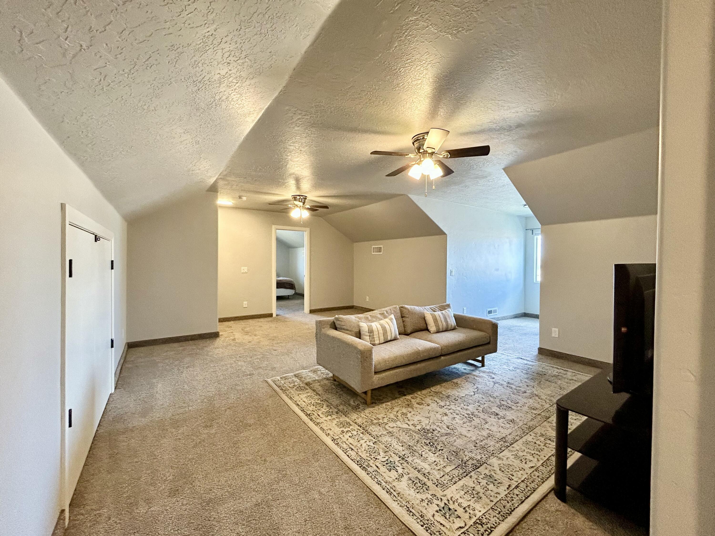 SUNNY MEADOWS ACRES - Residential