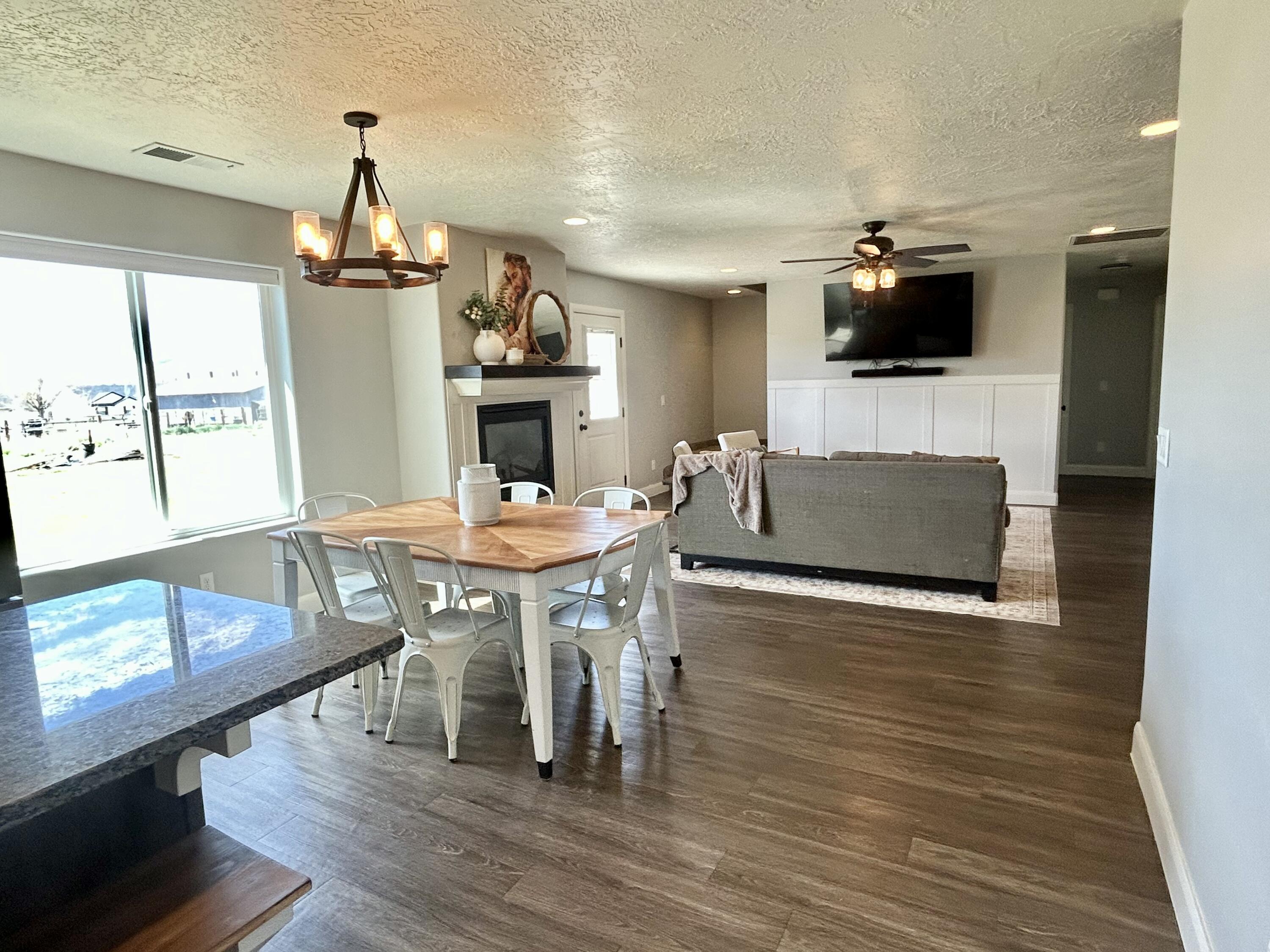 SUNNY MEADOWS ACRES - Residential