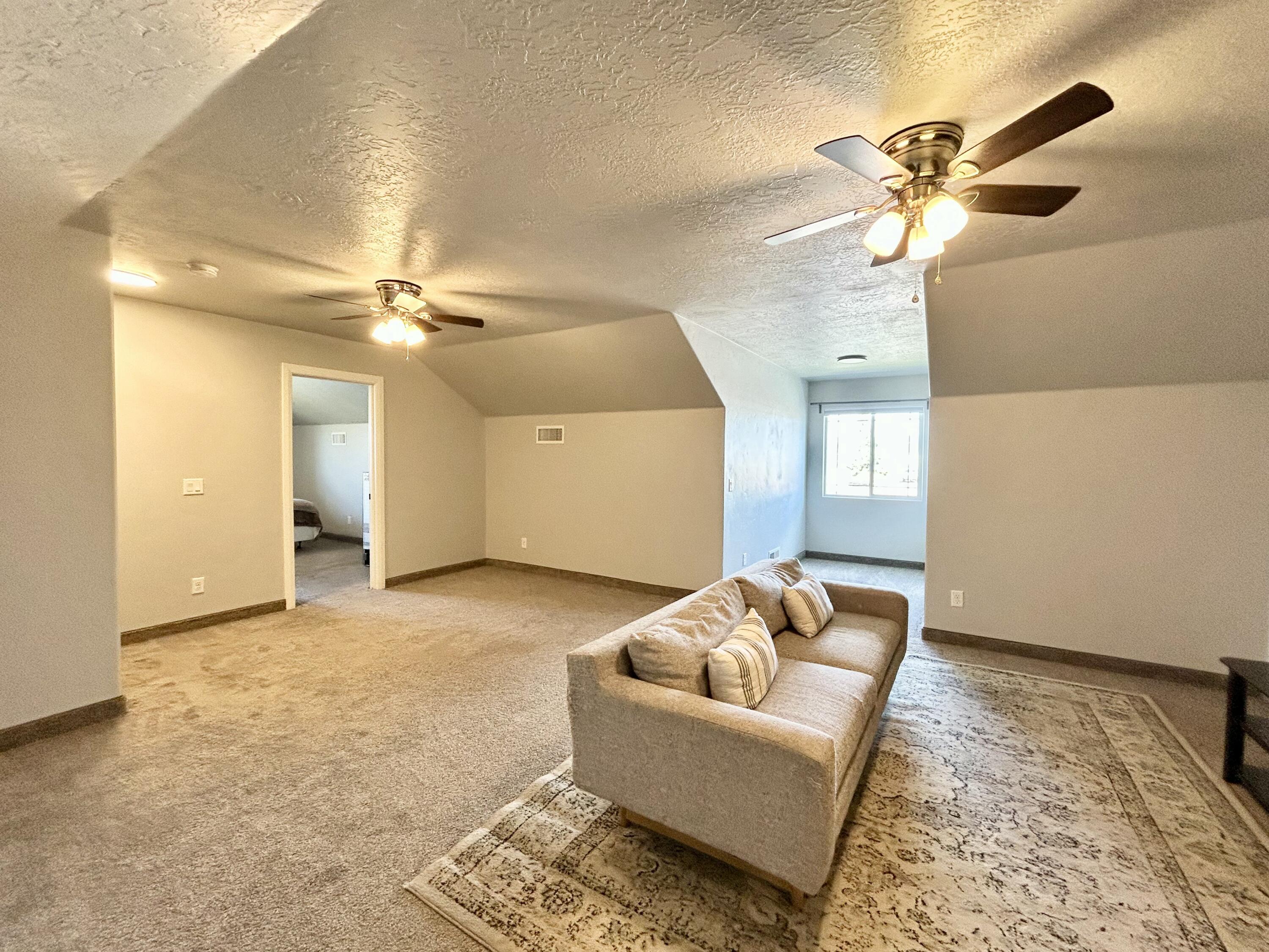 SUNNY MEADOWS ACRES - Residential